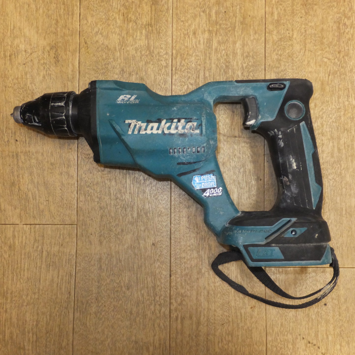 [送料無料]現状品★マキタ makita 充電式スクリュードライバ FS454D　充電器 DC18RA T　DF440DRFX ケース　セット★