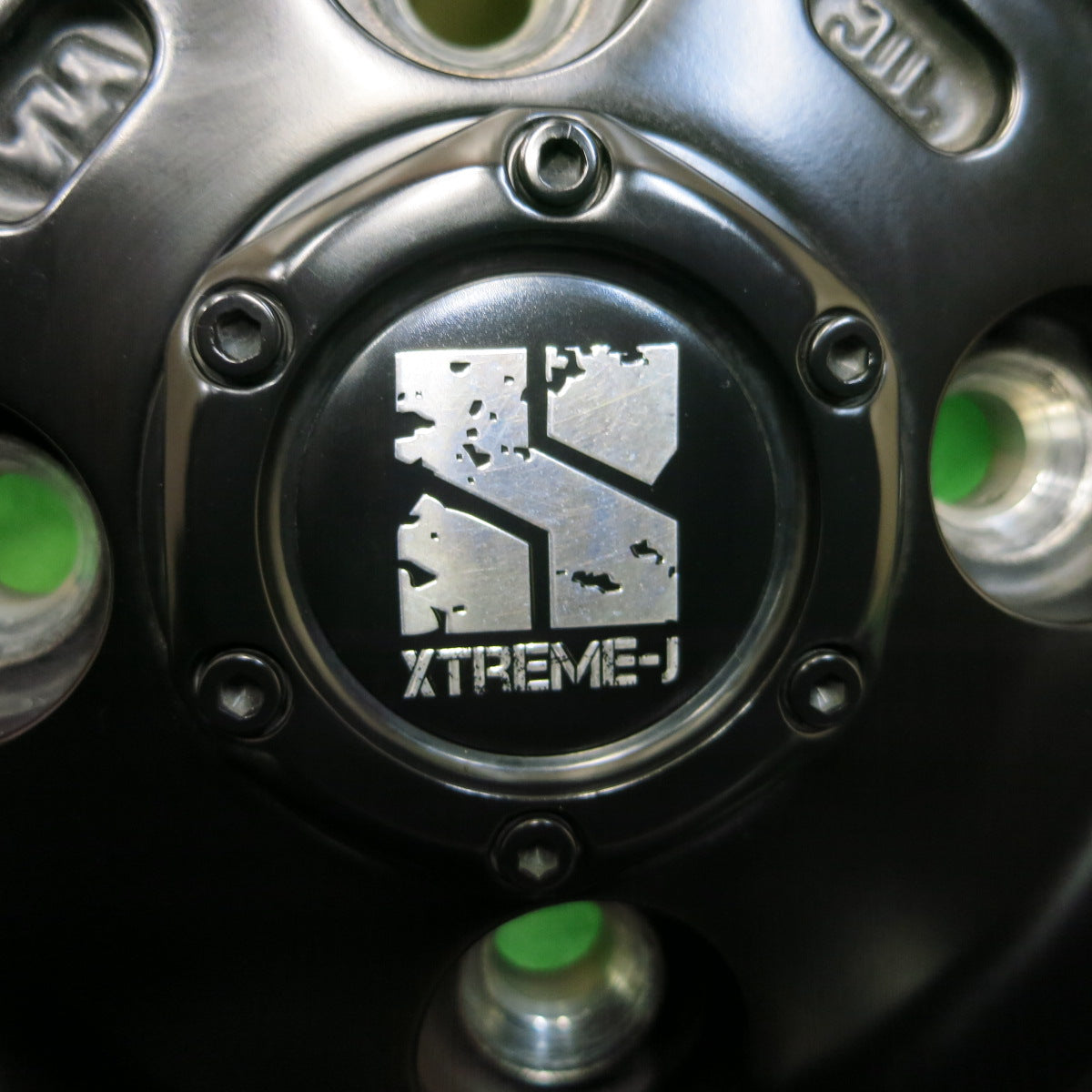 *送料無料*バリ溝！21年！キレイ！9分★XTREME-J XJ04 175/65R15 ホワイトレター マッドスター ラジアル A/T XTREME-J 15インチ PCD100/4H★3112508イノ