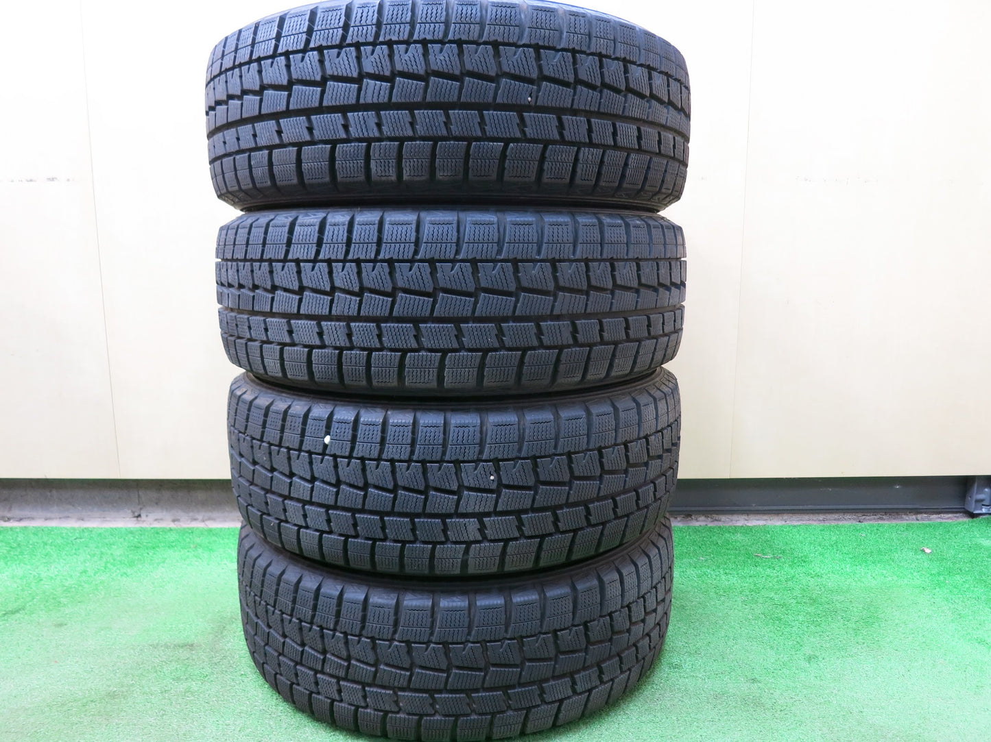 [送料無料]超バリ溝！キレイ！9.5分以上★スタッドレス 195/55R16 ダンロップ ウインターマックス WM01 G-SPEED Gスピード 16インチ PCD100/4H★3021804ヒス