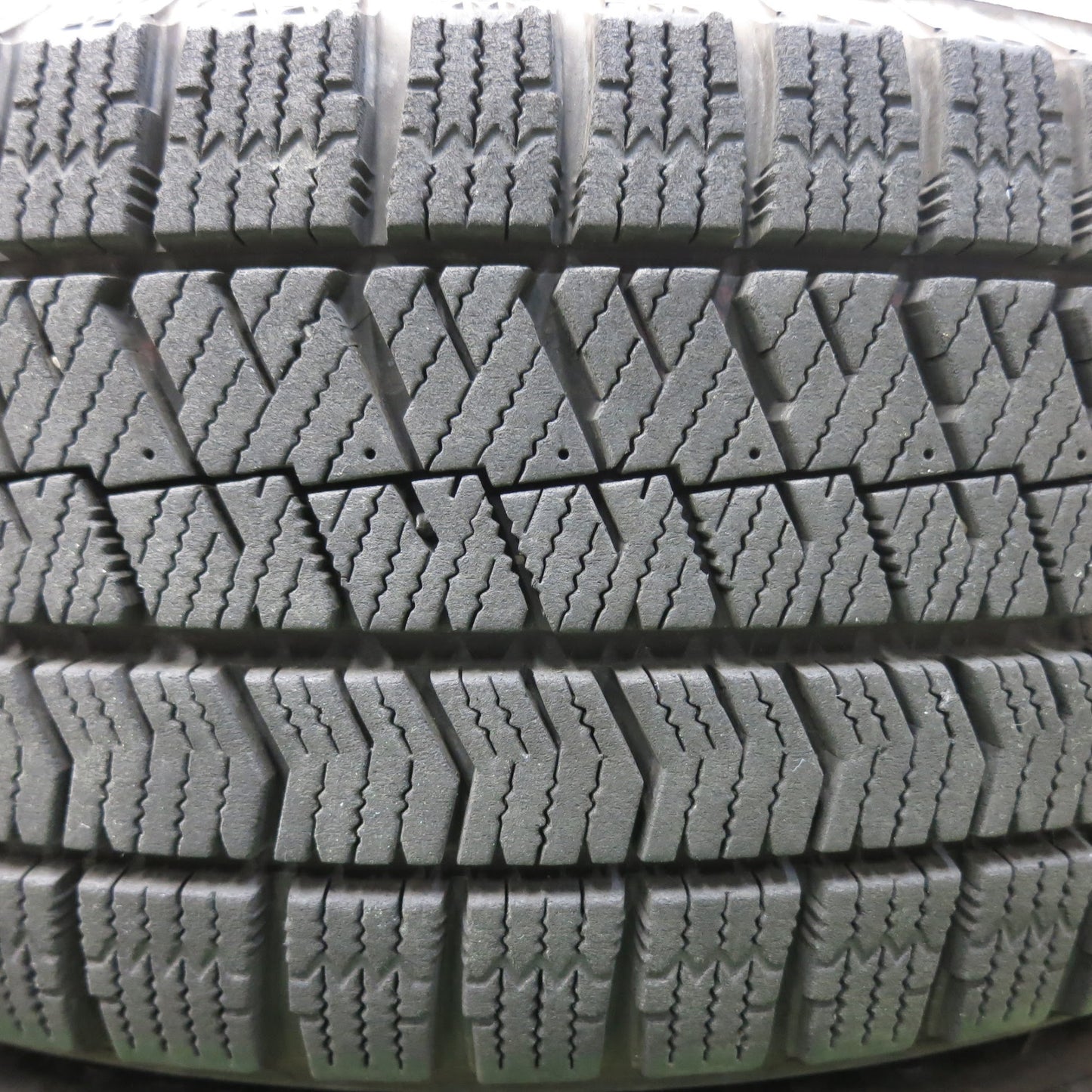 [送料無料]バリ溝！9分★スタッドレス EUROBAHN SPORT TECHNIC185/60R15 ブリヂストン ブリザック VRX2 スポーツテクニック 15インチ PCD100/5H★3040702ヒス