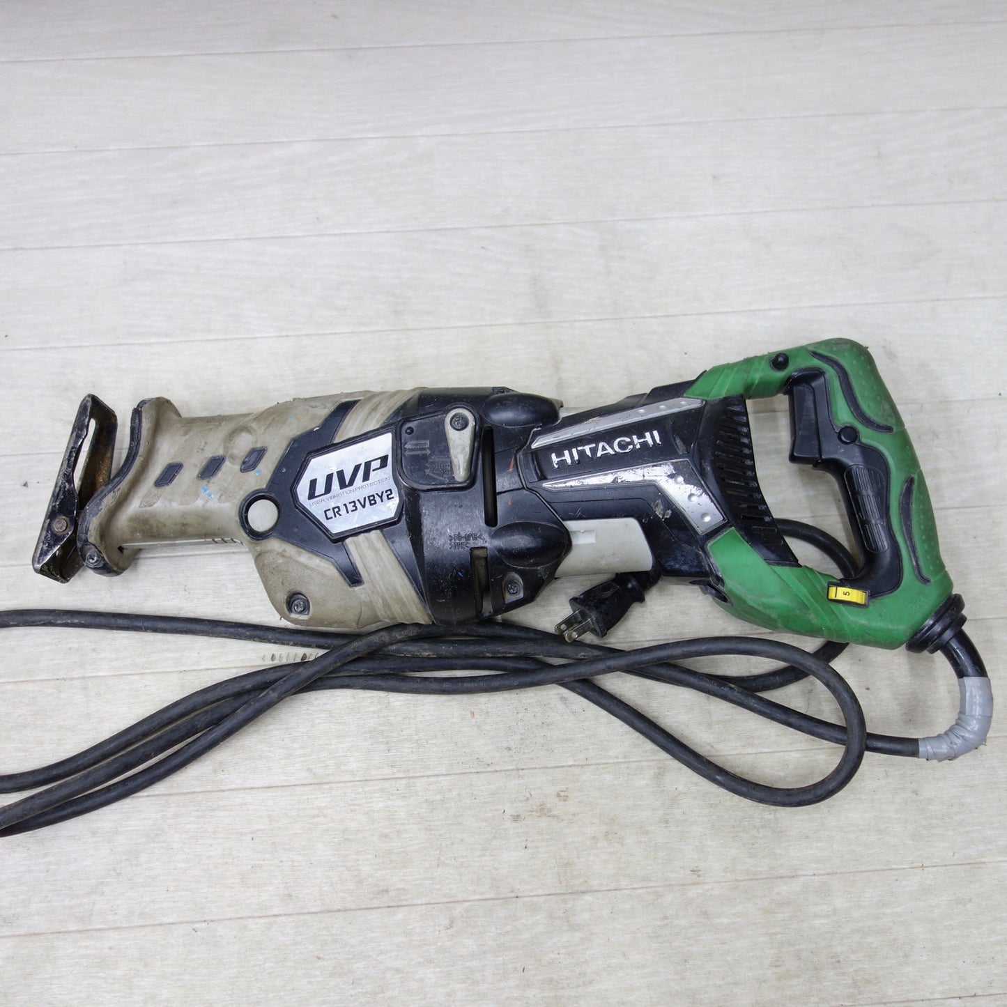 [送料無料] ◆HITACHI 日立工機 130mm セーバソー CR13VBY2 レシプロソー 電動工具 切断機 100V 50/60Hz◆