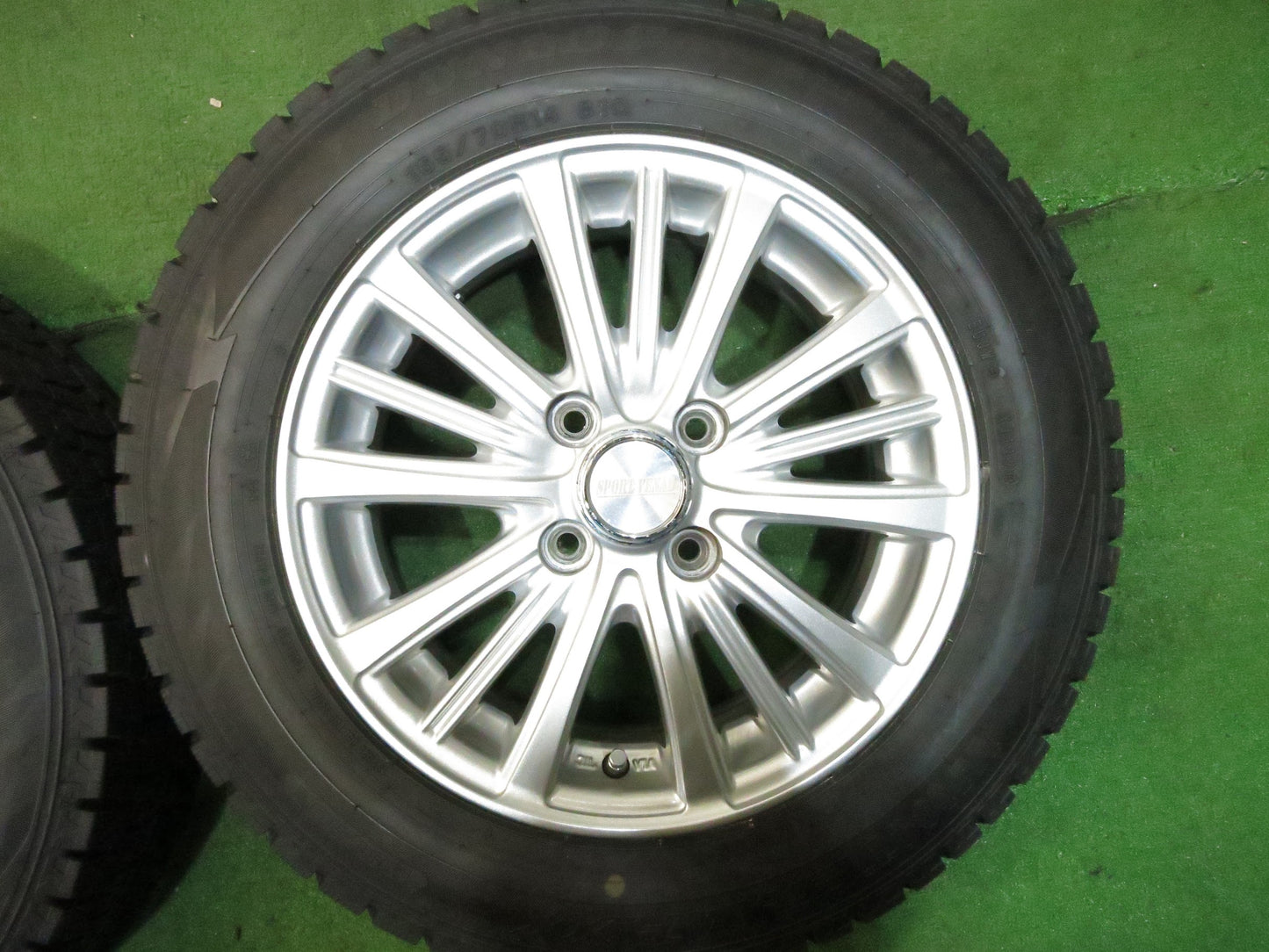 [送料無料]バリ溝！19年！キレイ！ほぼ10分★スタッドレス 165/70R14 ダンロップ ウインターマックス WM02 SPORT VENAD 14インチ PCD100/4H★2122602Hス