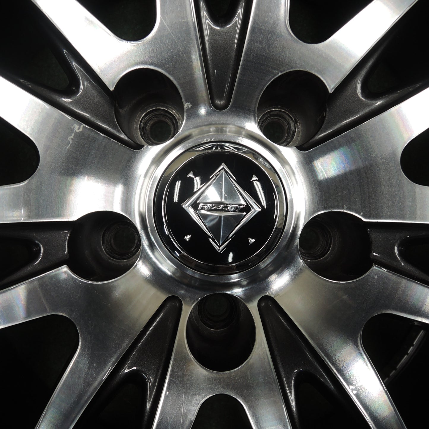 *送料無料* バリ溝！キレイ！9.5分★スタッドレス 225/55R18 ダンロップ ウインターマックス SJ8 RiZLEY ライツレー 18インチ PCD114.3/5H★4022202TNス