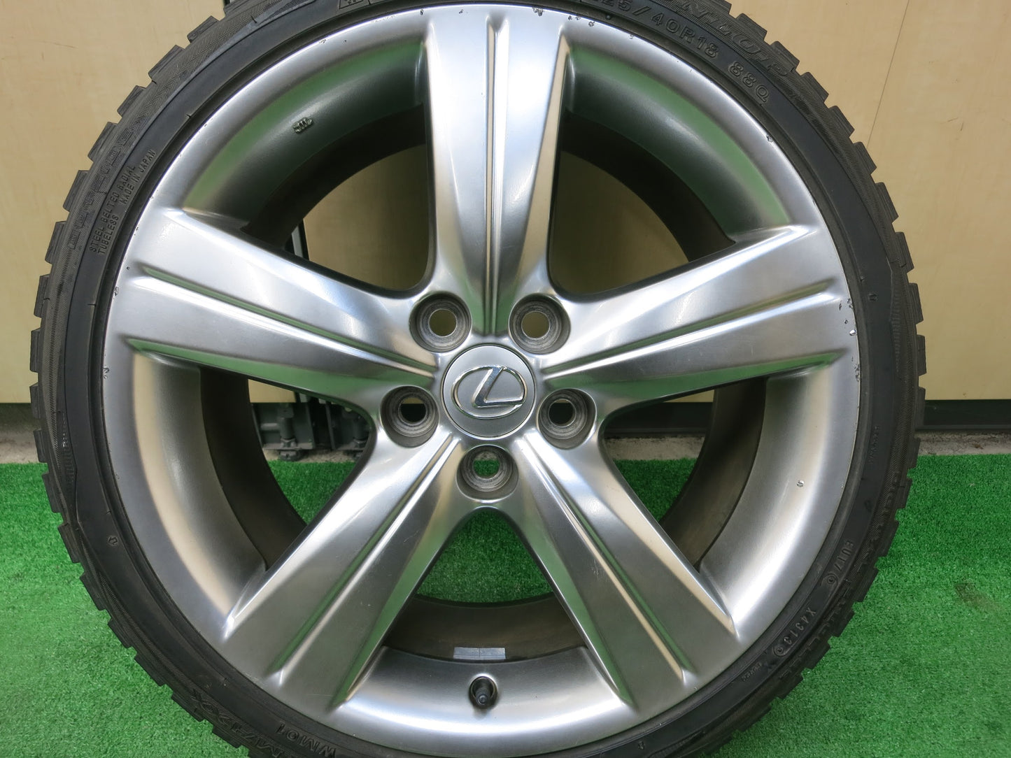 [送料無料]バリ溝！9分★レクサス GS430 純正 225/40R18 スタッドレス ダンロップ ウインターマックス WM01 18インチ PCD114.3/5H★3030408ヒス