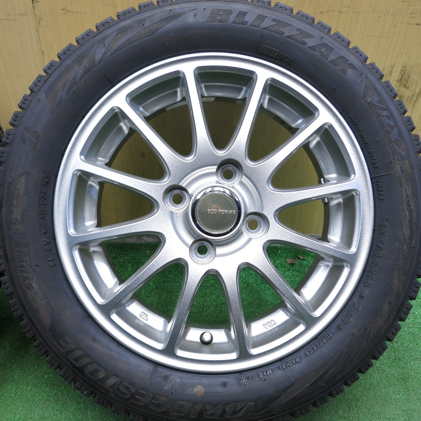[送料無料]バリ溝！19年！キレイ！ほぼ10分★スタッドレス 155/65R14 ブリヂストン ブリザック VRX2 ECO FORME エコフォルム 14インチ PCD100/4H★3062304Hス