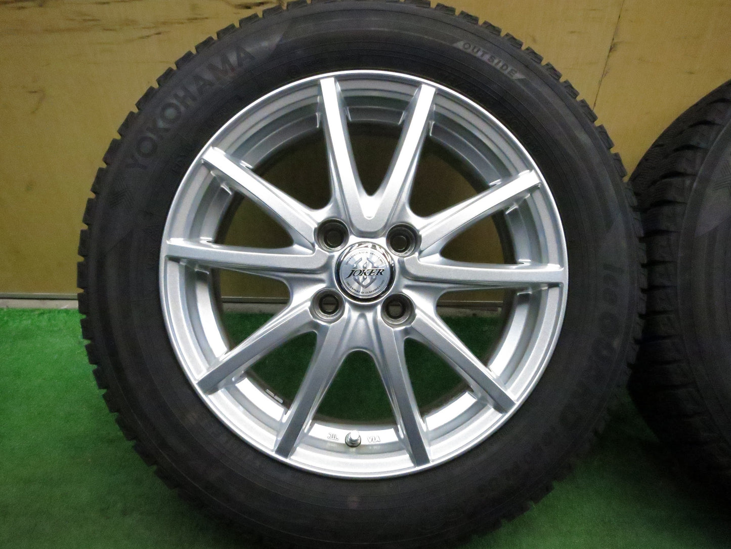 [送料無料]バリ溝！キレイ！ほぼ10分★スタッドレス 175/65R15 ヨコハマ アイスガード iG50 プラス JOKER weds ジョーカー 15インチ PCD100/4H★3021414Hス