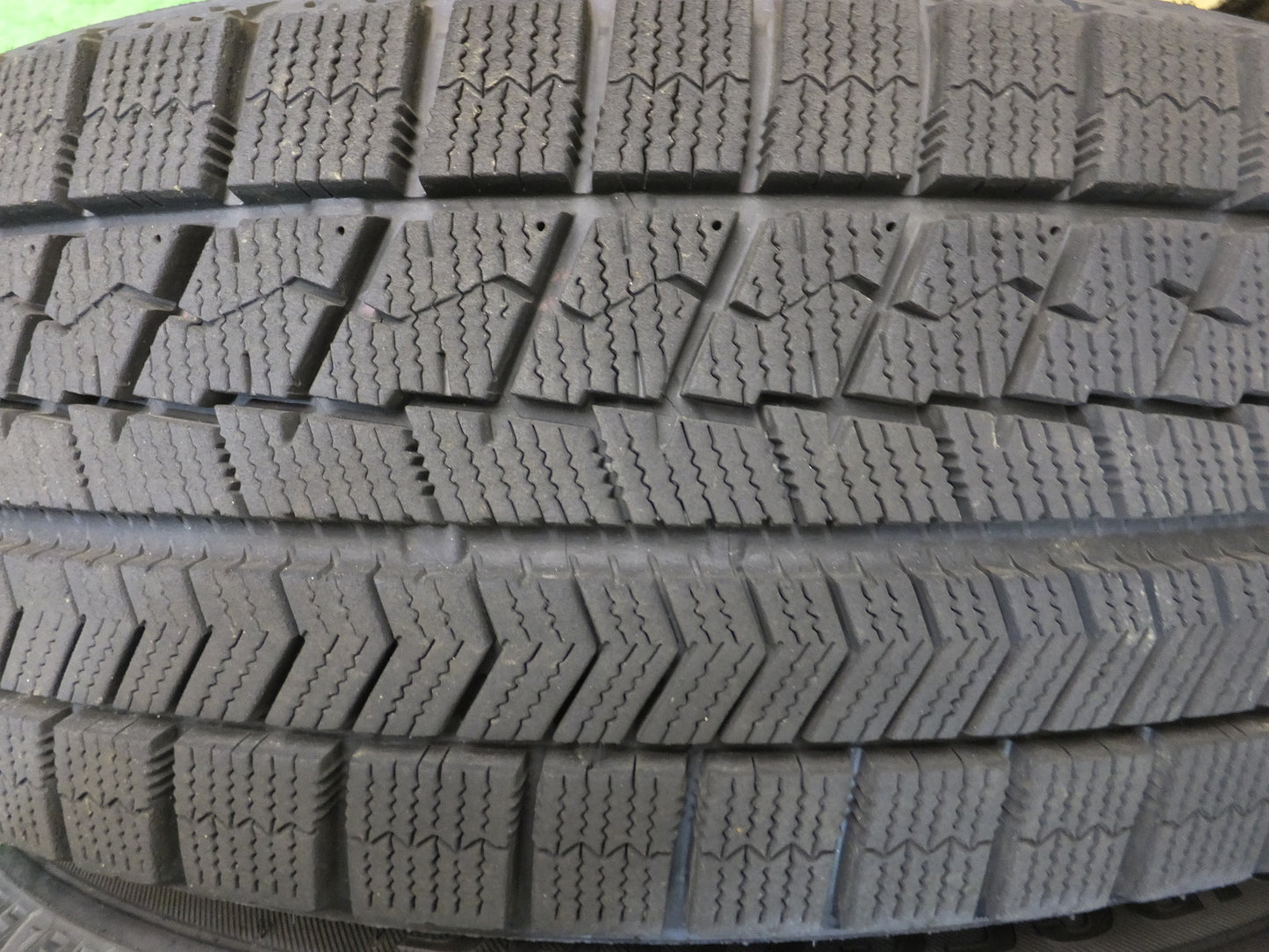 [送料無料]バリ溝！19年！9.5分★スタッドレス 185/65R15 ブリヂストン ブリザック VRX 社外 アルミ ホイール 15インチ PCD100/4H★2080510Hス