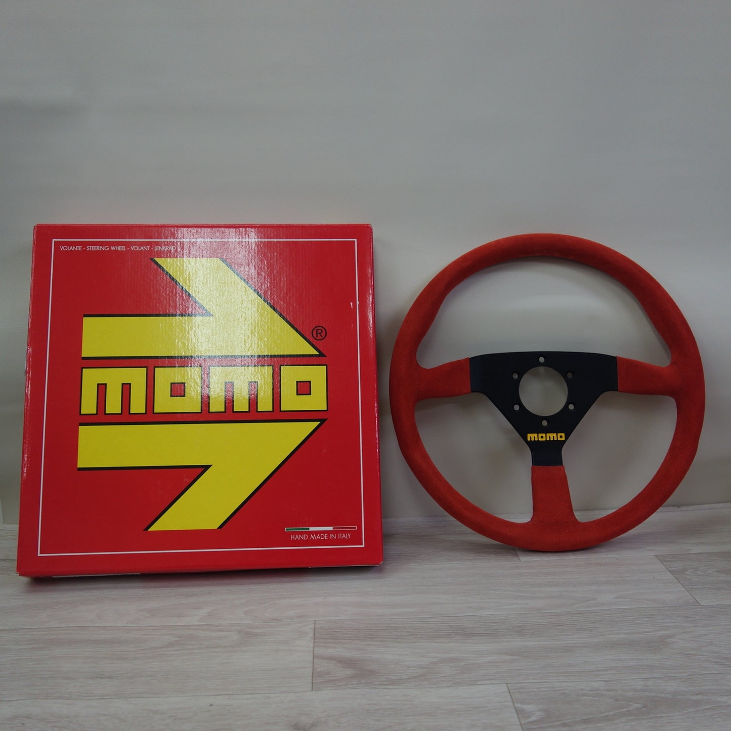 [送料無料] 美品☆MOMO モモ ステアリング ハンドル MOD.78 レッド スエード 350mm M-64☆