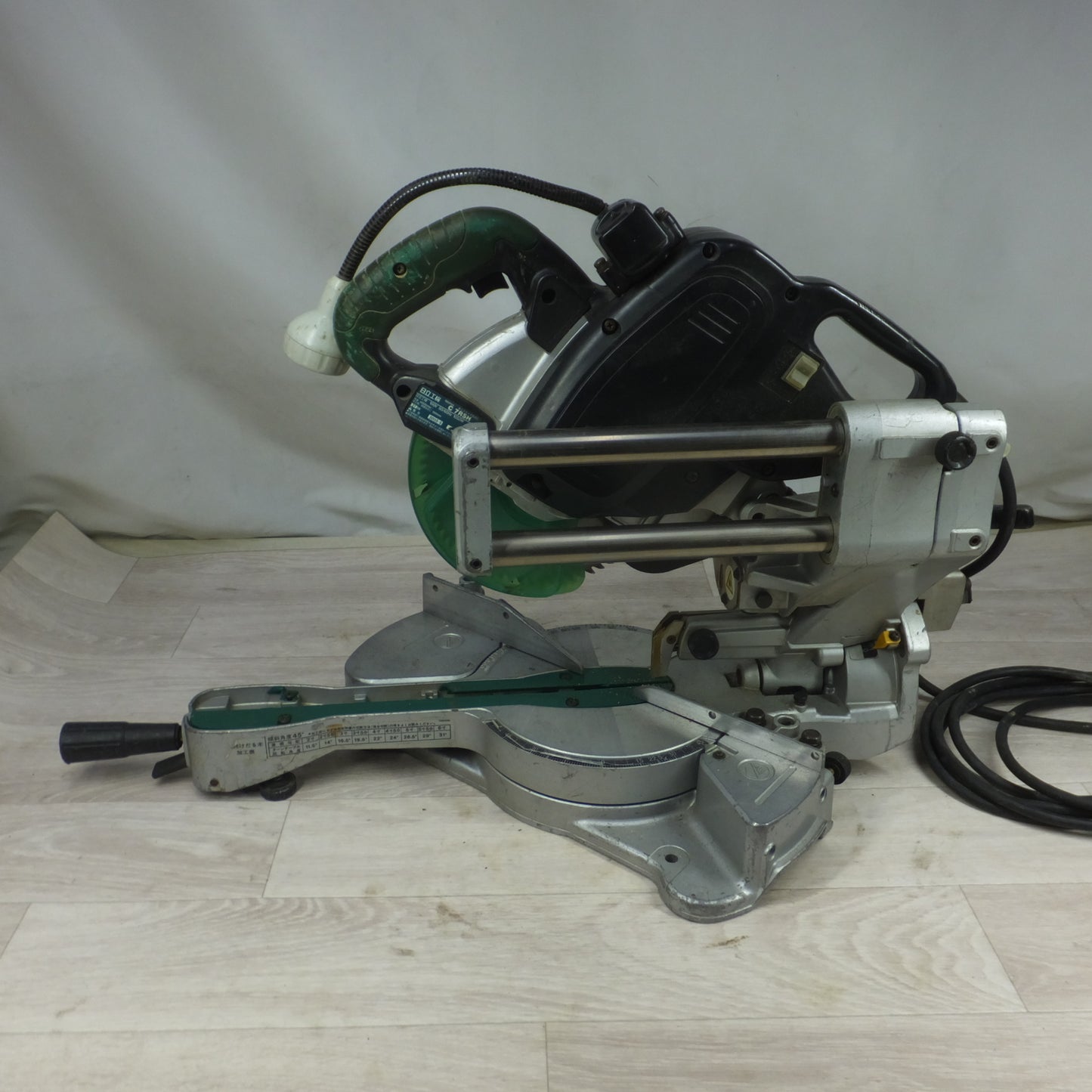 [送料無料] ◆HITACHI 日立工機 190mm 卓上スライド丸のこ C7RSH 切断機 マルノコ 電動工具 100V◆