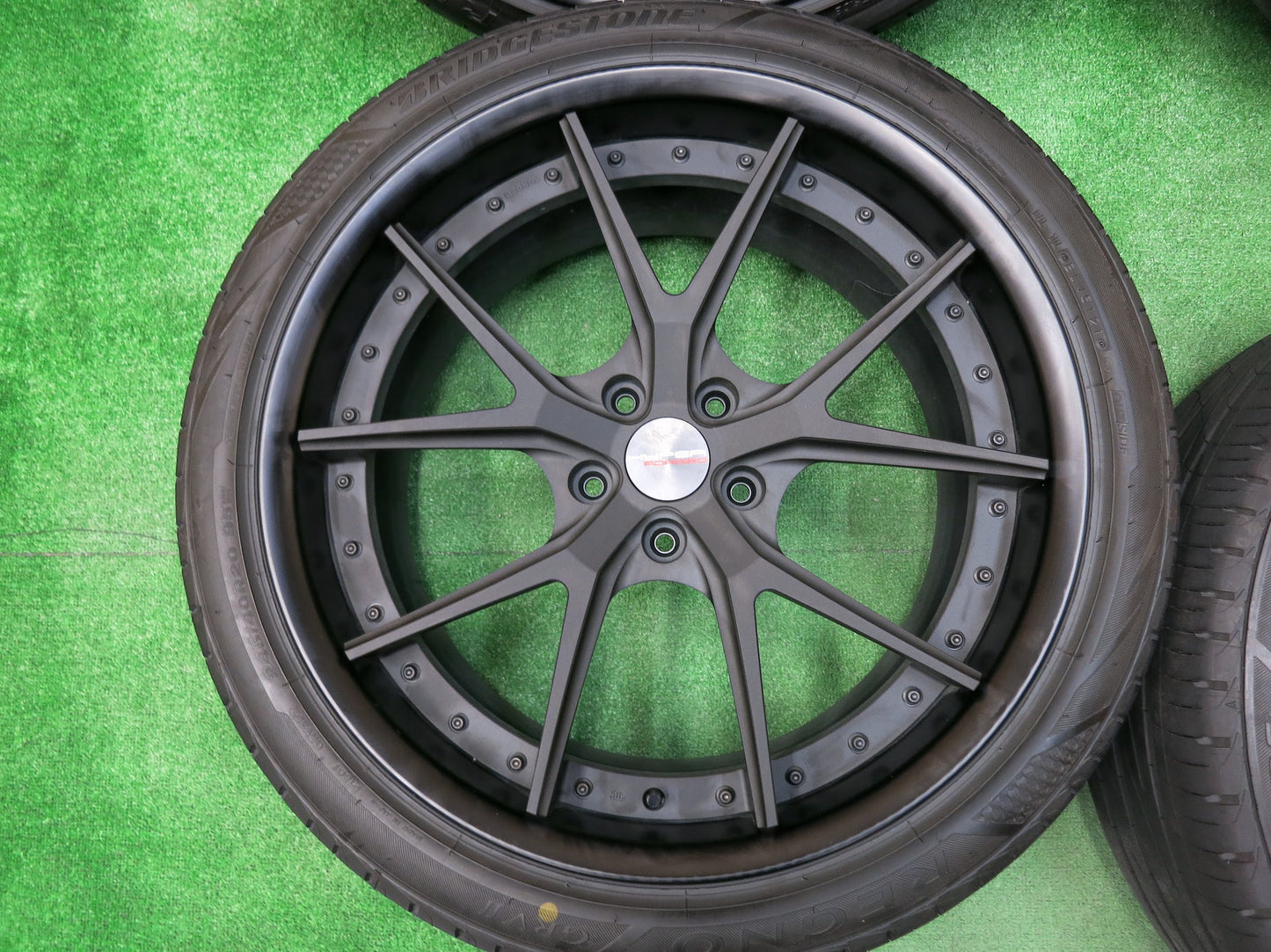 [送料無料]超バリ溝！21年！キレイ！ほぼ10分★245/40R20 HYPER FORGED HF-LC5 ブリヂストン レグノ GRV2 GRVⅡ ハイパーフォージド PCD114.3/5H★2113008ヒノ