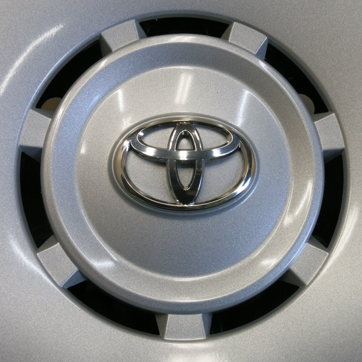 送料無料]新車外し☆トヨタ 200系 ハイエース 純正 スチール ホイール