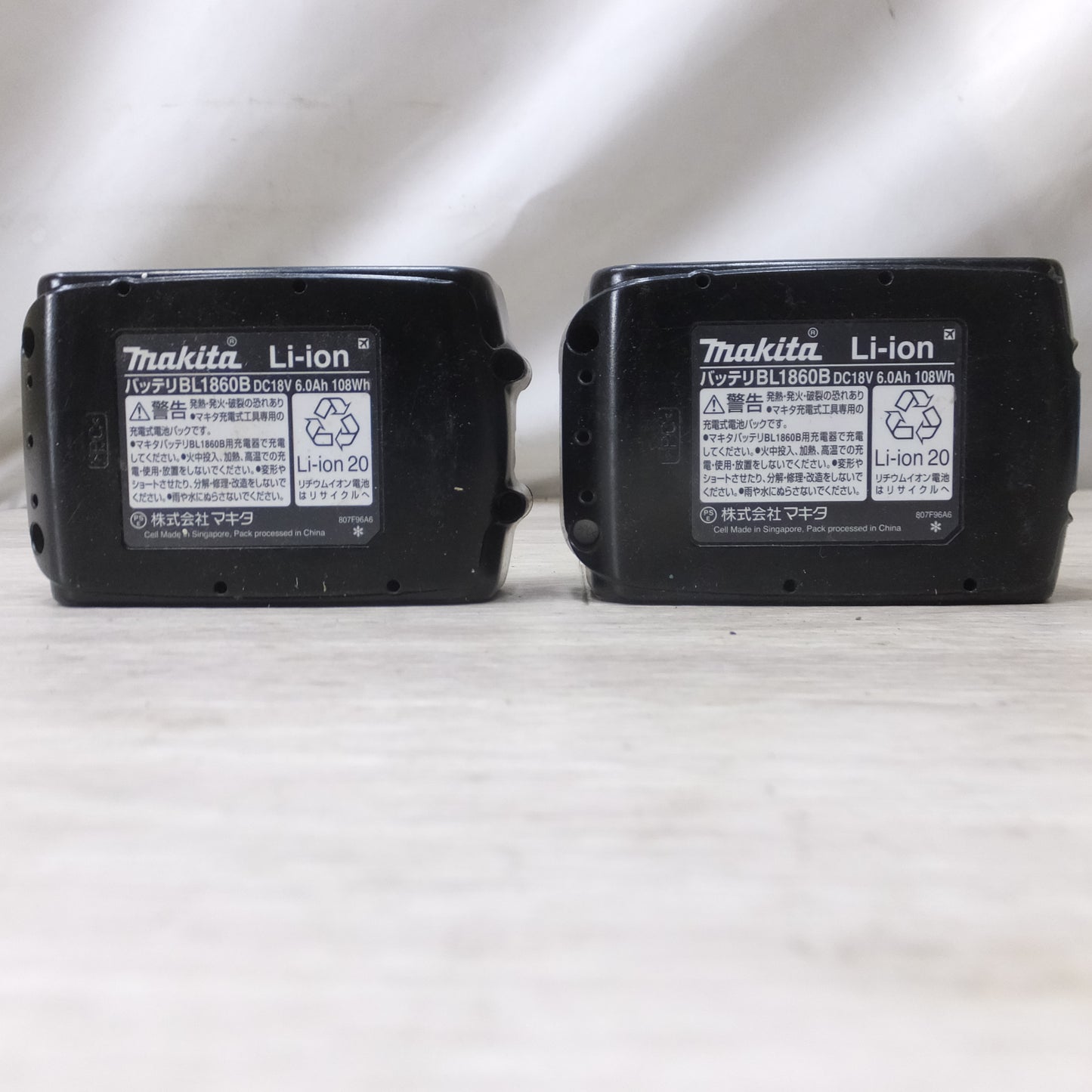 [送料無料] キレイ◆makita マキタ 100mm 充電式ディスクグラインダ GA420DRGX 18V バッテリー2個 充電器付き 研磨機 電動工具◆