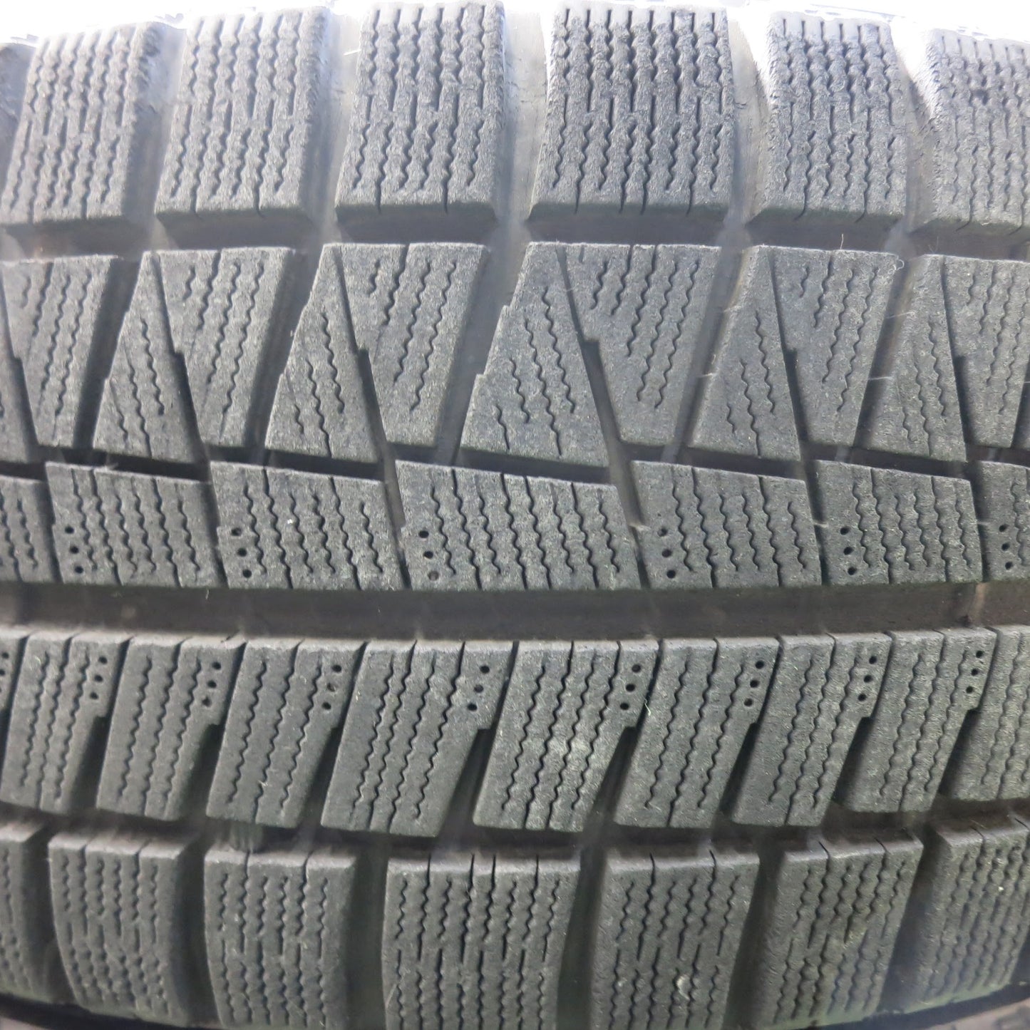 [送料無料]バリ溝！キレイ！8.5分★RAYS SEBRING ITC-ecort 215/45R17 スタッドレス ブリヂストン ブリザック REVO GZ レイズ 17インチ PCD100/5H★3050201ヒス