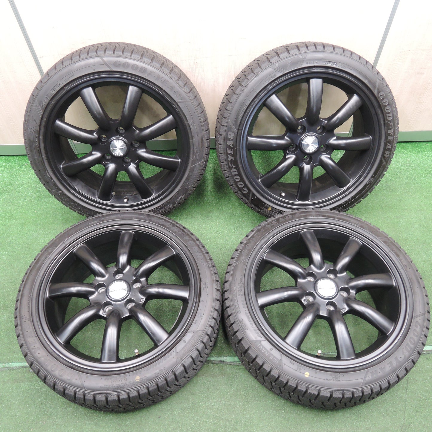 *送料無料*超バリ溝！22年！キレイ！ほぼ10分★BMW 等 Euro design 205/45R17 スタッドレス グッドイヤー アイスナビ8 ユーロデザイン 17インチ PCD112/5H★3120905NJス