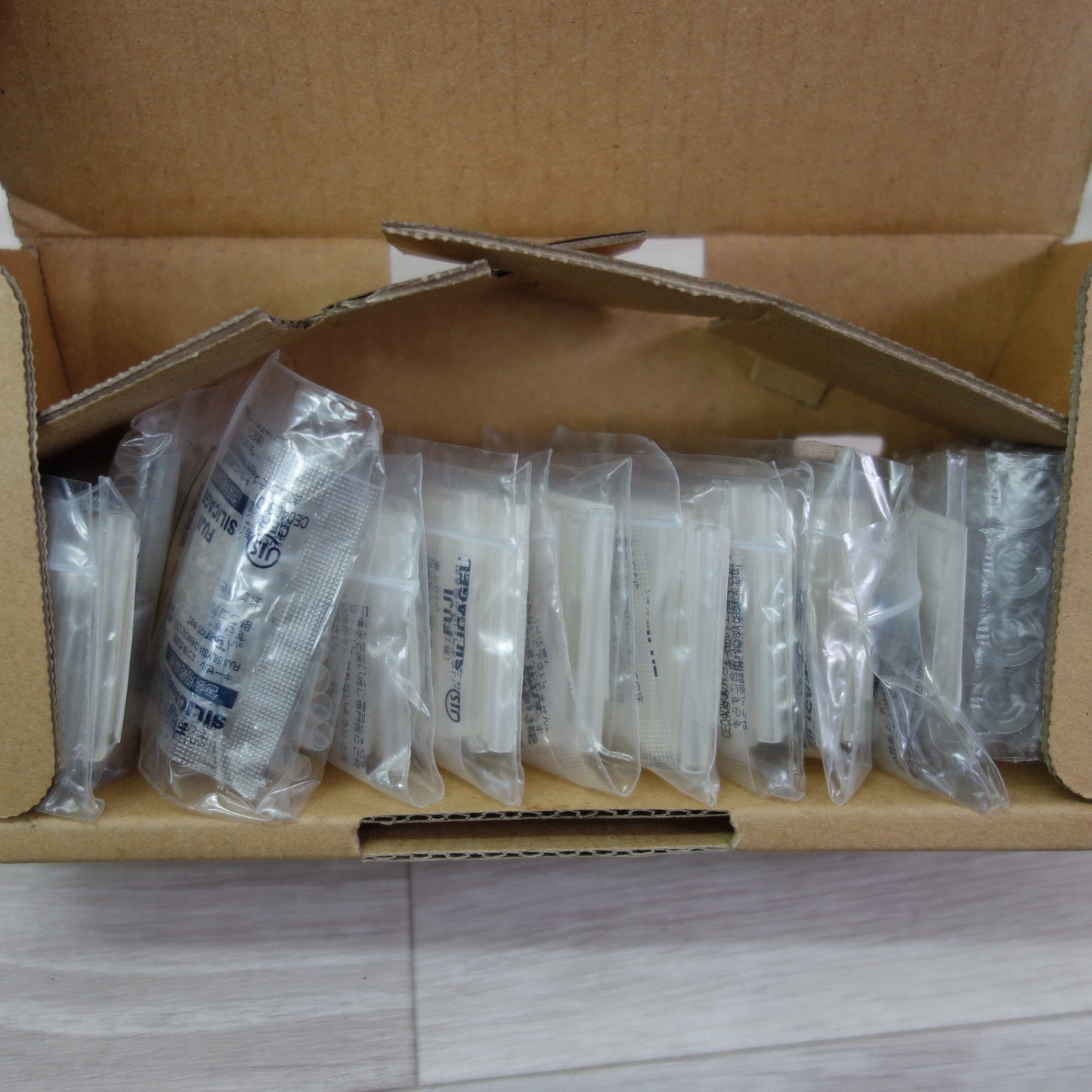 [送料無料] 2箱セット！未使用☆フジクラ Fujikura FP-04T 光ファイバー用 熱収縮 補強 スリーブ 融着 工事 道具 DIY 住宅 設備☆