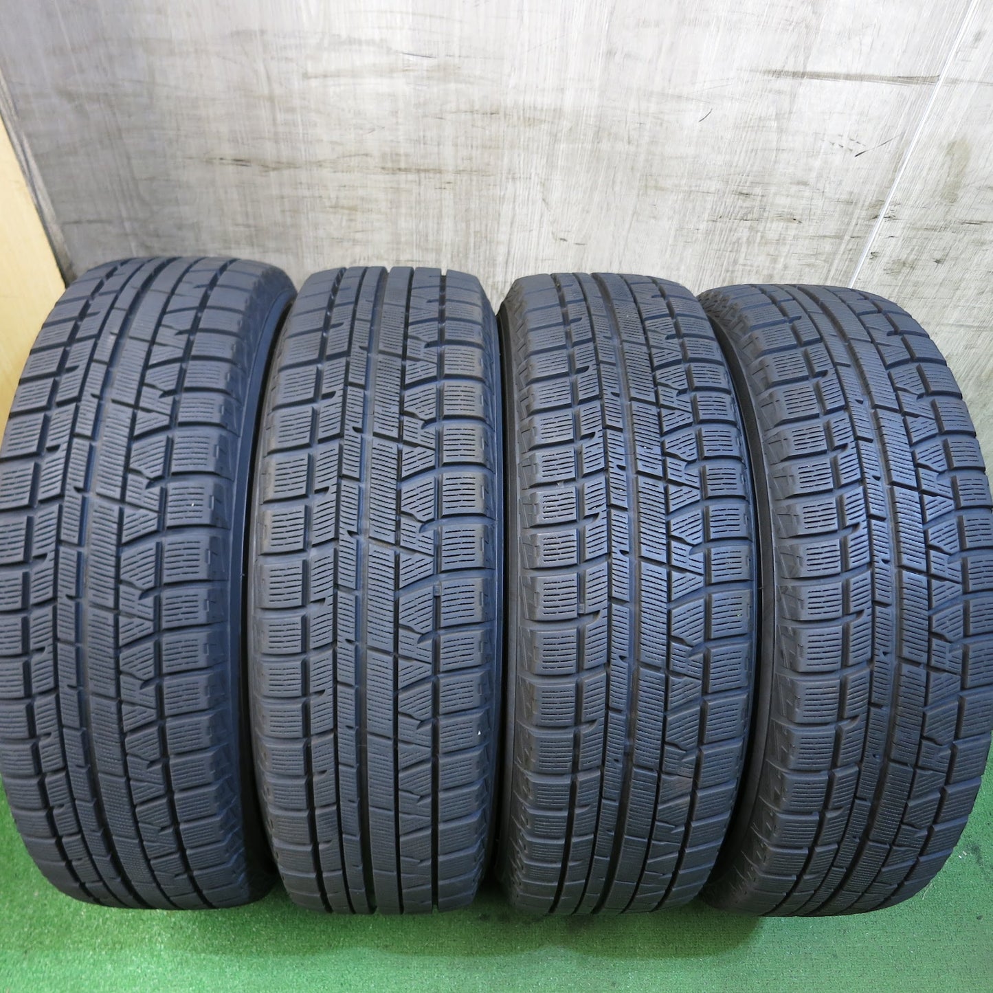 [送料無料]バリ溝！キレイ！9.5分★スタッドレス 195/65R15 ヨコハマ アイスガード iG50 プラス B-win 社外 アルミ 15インチ PCD100/4H★3061306Hス