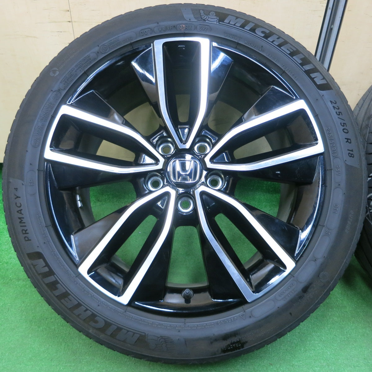 *送料無料* キレイ！21年★ホンダ RV5 RV6 ヴェゼル 純正 225/50R18 ミシュラン プライマシー4 18インチ PCD114.3/5H★4021604イノ