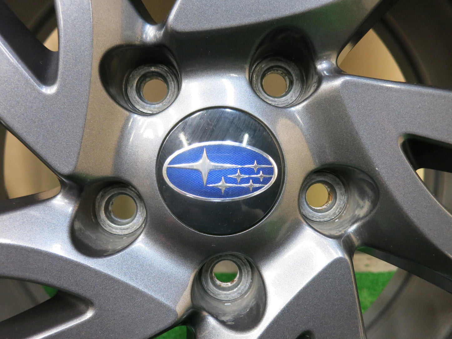 [送料無料]バリ溝！9.5分★スバル レヴォーグ レガシィ WRX S4 純正 225/45R18 スタッドレス ダンロップ ウインターマックス WM01 PCD114.3/5H★3012802ヒス
