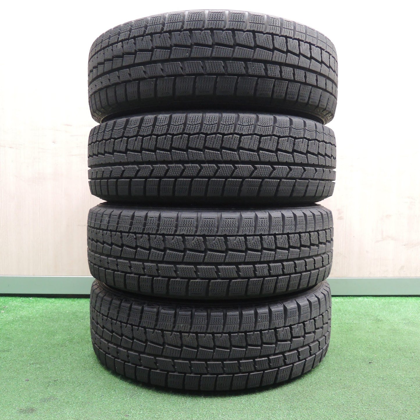 [送料無料] バリ溝！キレイ！9.5分★スタッドレス 175/65R15 ダンロップ ウインターマックス WM01 JOKER ジョーカー PCD100/4H★3112905NJス