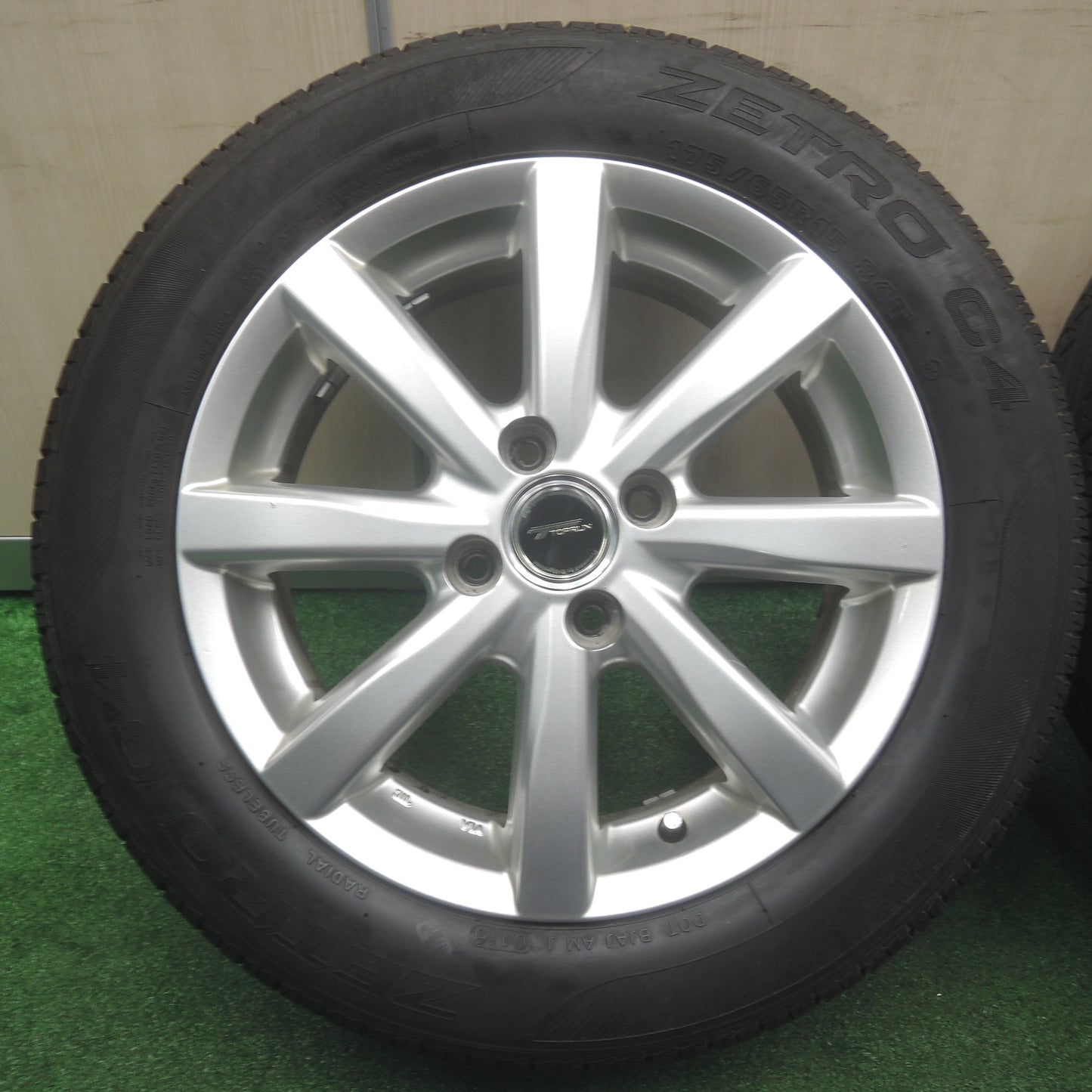 *送料無料*バリ溝！キレイ！9.5分★175/65R15 ゼトロ C4 TOPRUN トップラン 15インチ PCD100/4H★3110711NJノ