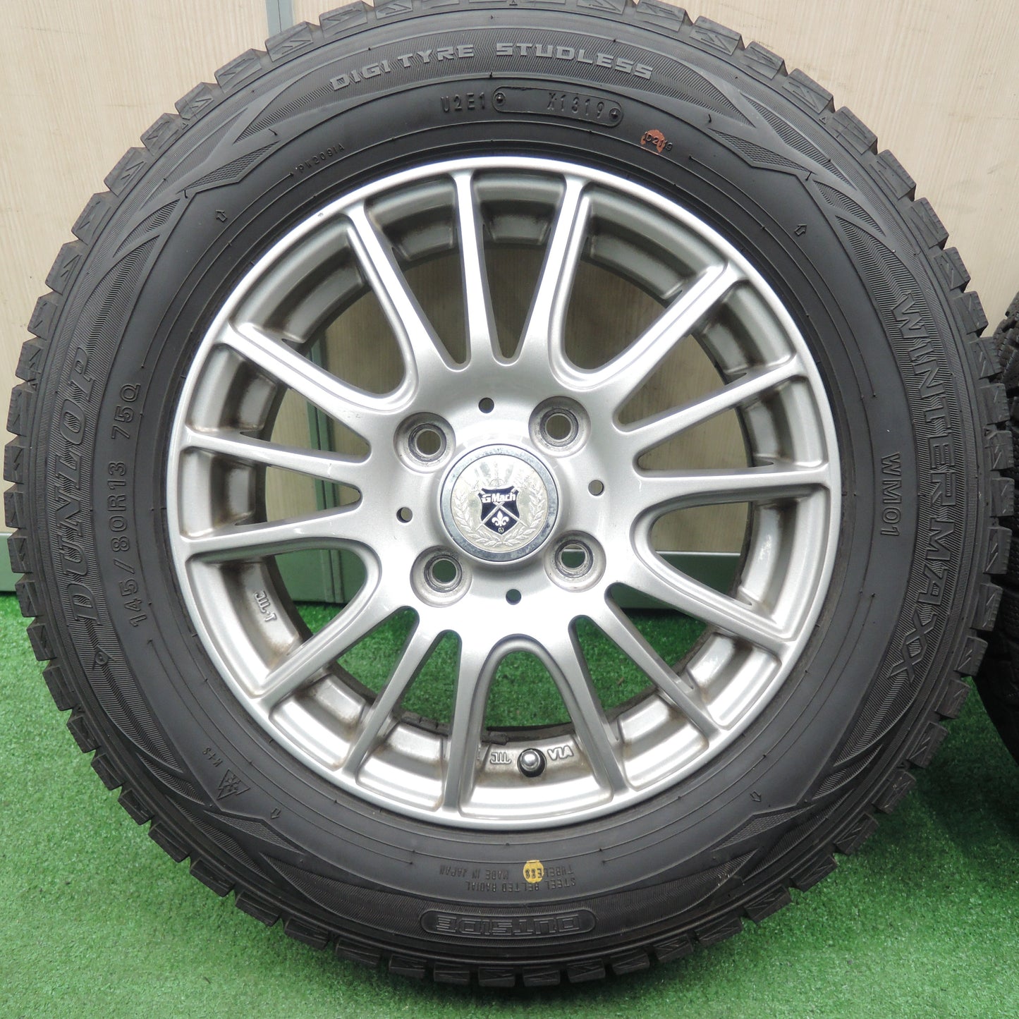 *送料無料*バリ溝！19年！8.5分★スタッドレス 145/80R13 ダンロップ ウインターマックス WM01 GMach 13インチ PCD100/4H★3120112TNス