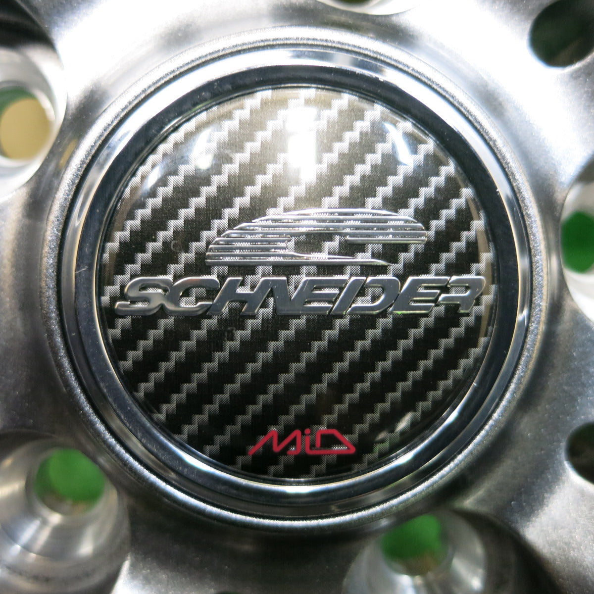 *送料無料*未使用！22年★スタッドレス 185/65R15 グッドイヤー アイスナビ7 SCHNEIDER MiD シュナイダー 15インチ PCD114.3/5H★3111705イス