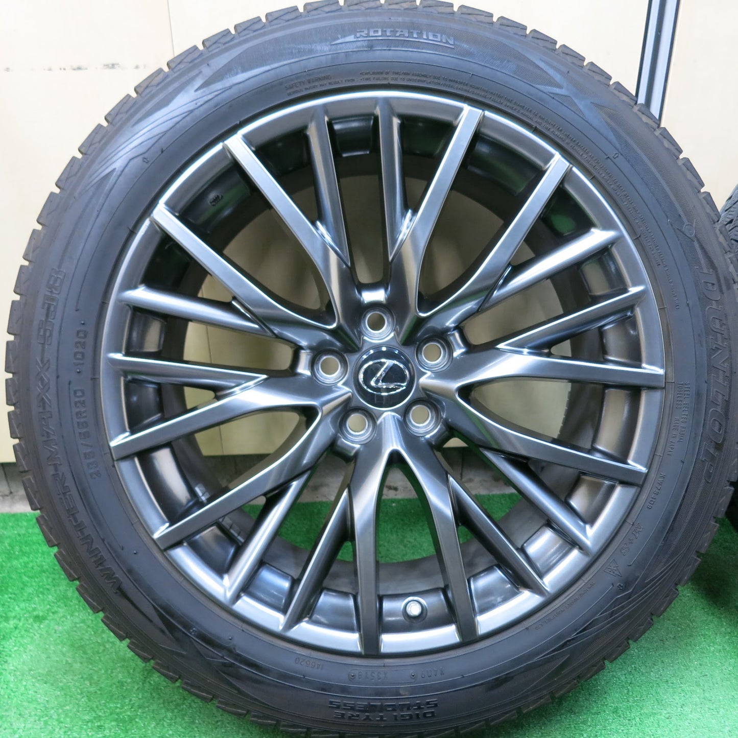 [送料無料]センサー付き！バリ溝！キレイ！9.5分★レクサス RX450h 純正 235/55R20 スタッドレス ダンロップ ウインターマックス SJ8 PCD114.3/5H★3041509ヒス