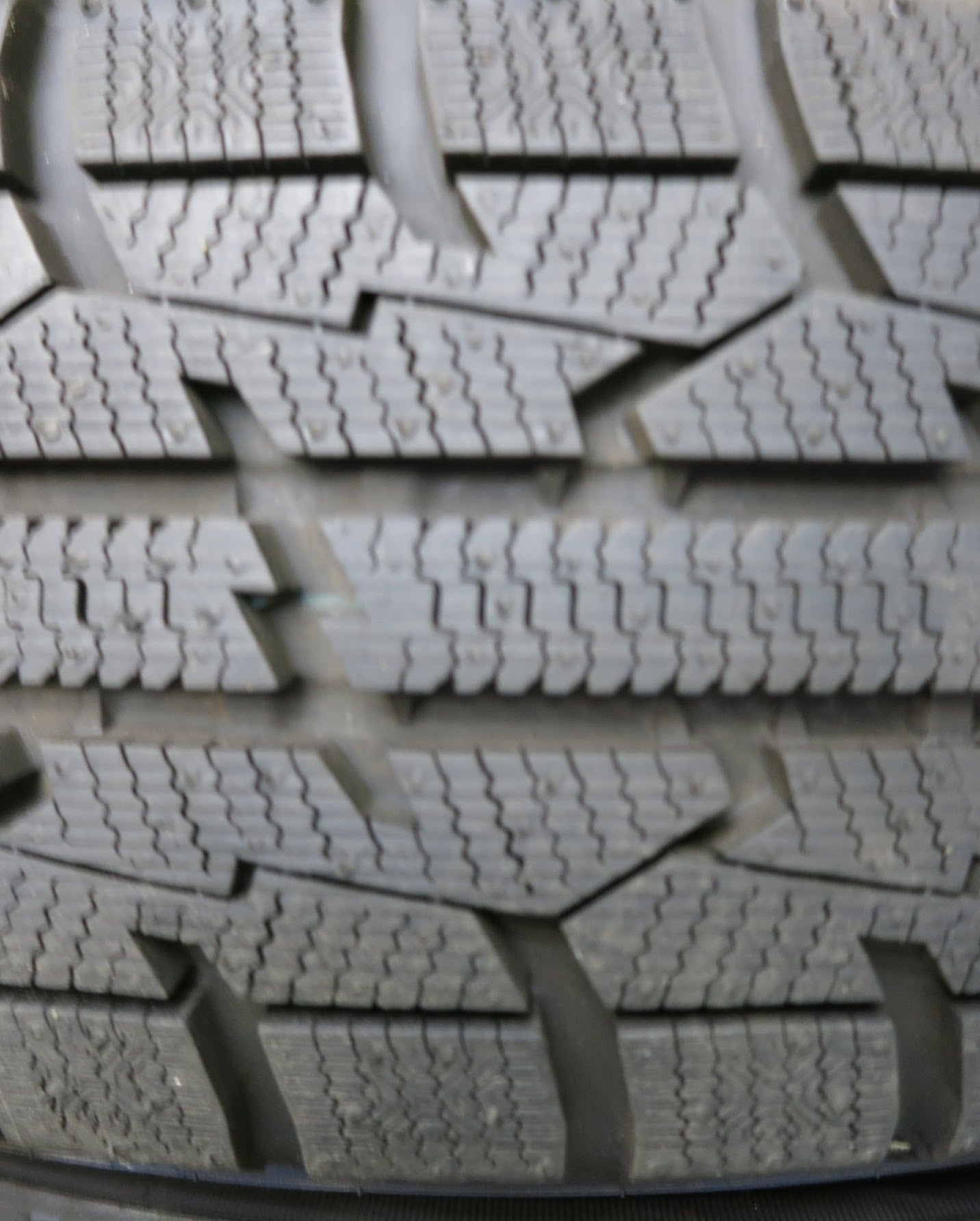 [送料無料]バリ溝！21年！ほぼ10分★スタッドレス 155/65R14 トーヨー オブザーブ ガリット GIZ タイヤ 14インチ N-BOX N-ONE N-WGN 等★3032008Hスタ