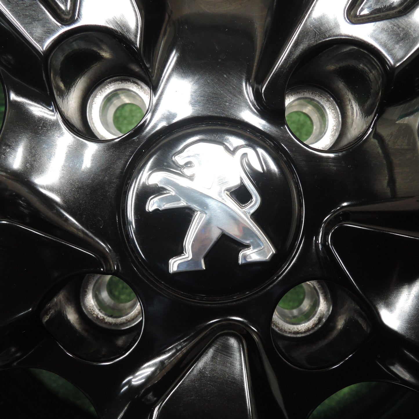 *送料無料*バリ溝！22年！キレイ！9.5分以上★プジョー 等 EUROTECH 215/65R16 スタッドレス ヨコハマ ジオランダー i/T-S ユーロテック 16インチ PCD108/4H★3122701NJス