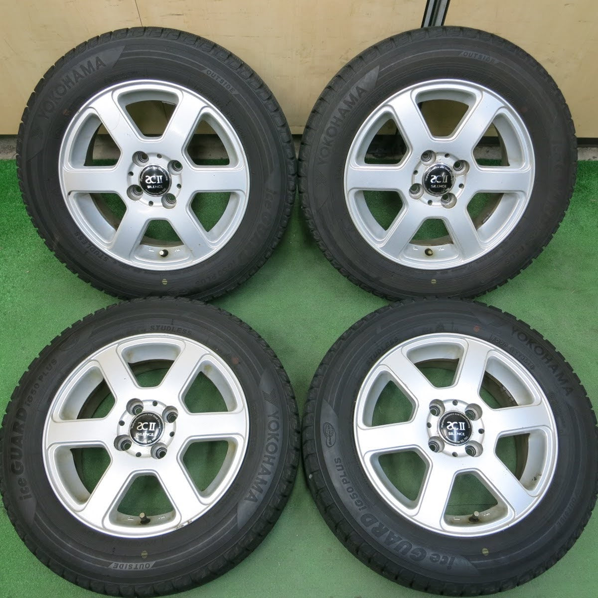 [送料無料]バリ溝！8.5分★スタッドレス 175/65R14 ヨコハマ アイスガード iG50 プラス SILENCE SIL TEC 14インチ PCD100/4H★3101506イス