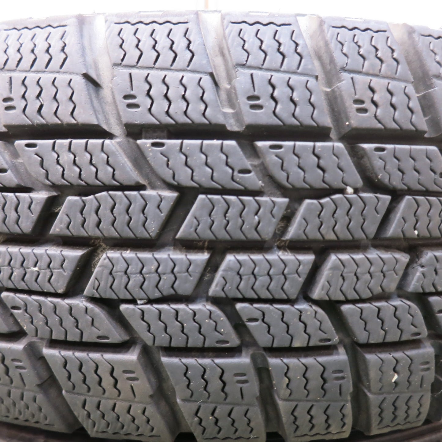 [送料無料]バリ溝！19年！9.5分以上★スタッドレス 155/65R13 グッドイヤー アイスナビ6 Espider 13インチ PCD100/4H★3052203ヒス