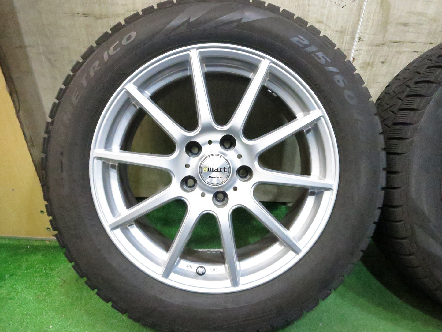 [送料無料]キレイ！19年★スタッドレス 215/60R17 ピレリ アイスアシンメトリコ smart MANARAY SPORT マナレイスポーツ 17インチ PCD114.3/5H★3020618Hス