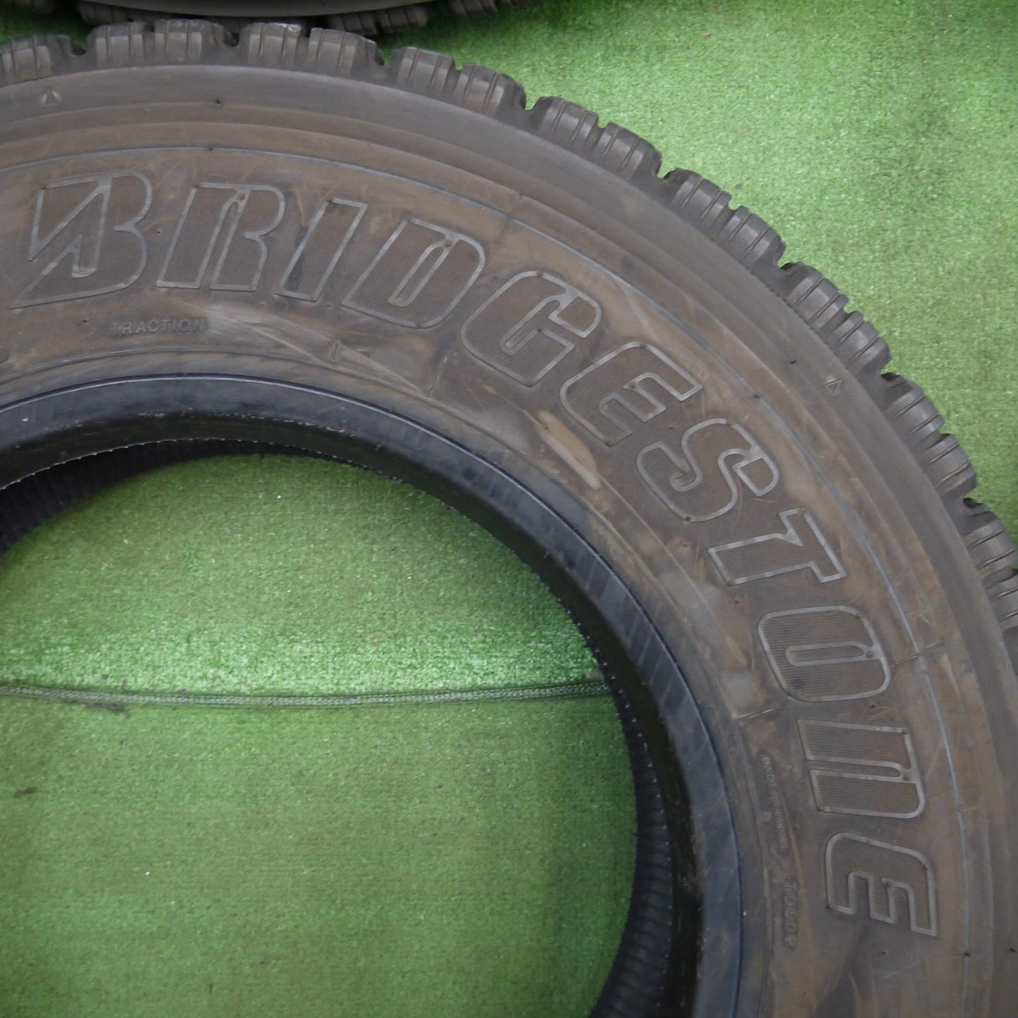 [送料無料]4本価格！22年★トラック タイヤ 225/80R17.5 123/122L スタッドレス ブリヂストン W910 17.5インチ★3050302クスタ