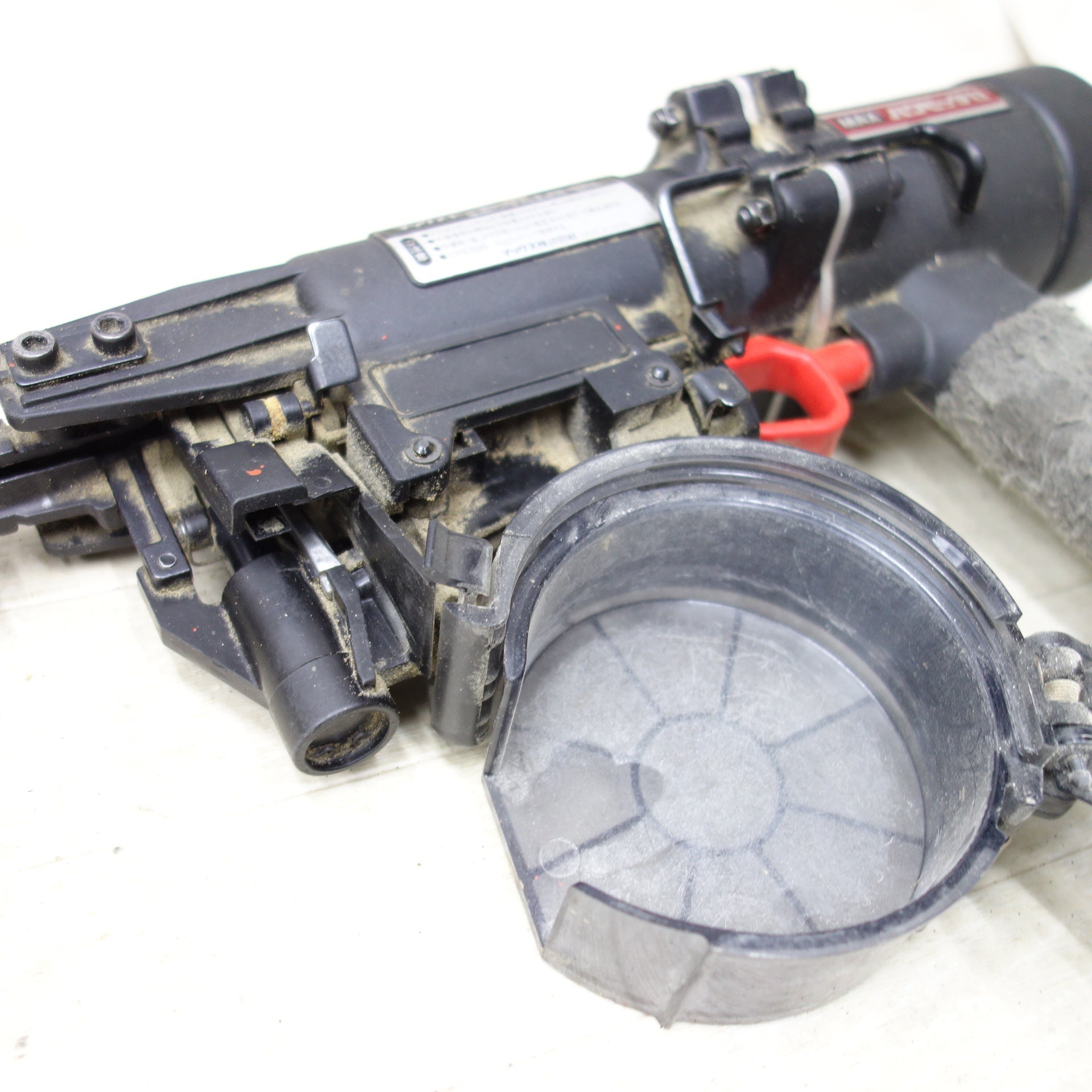 送料無料] ◇MAX マックス パワビッタ2 CT-N300 ピン釘打機