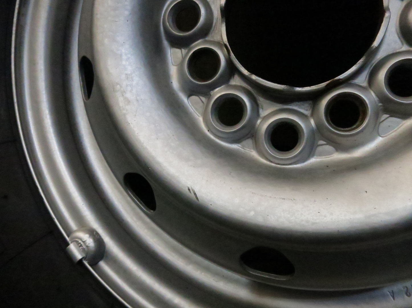 [送料無料]バリ溝！22年！ほぼ10分★スタッドレス 145/80R12 80/78N トーヨー デルベックス 935 スチール ホイール PCD100 110 114.3/4H マルチ★3022203Hス