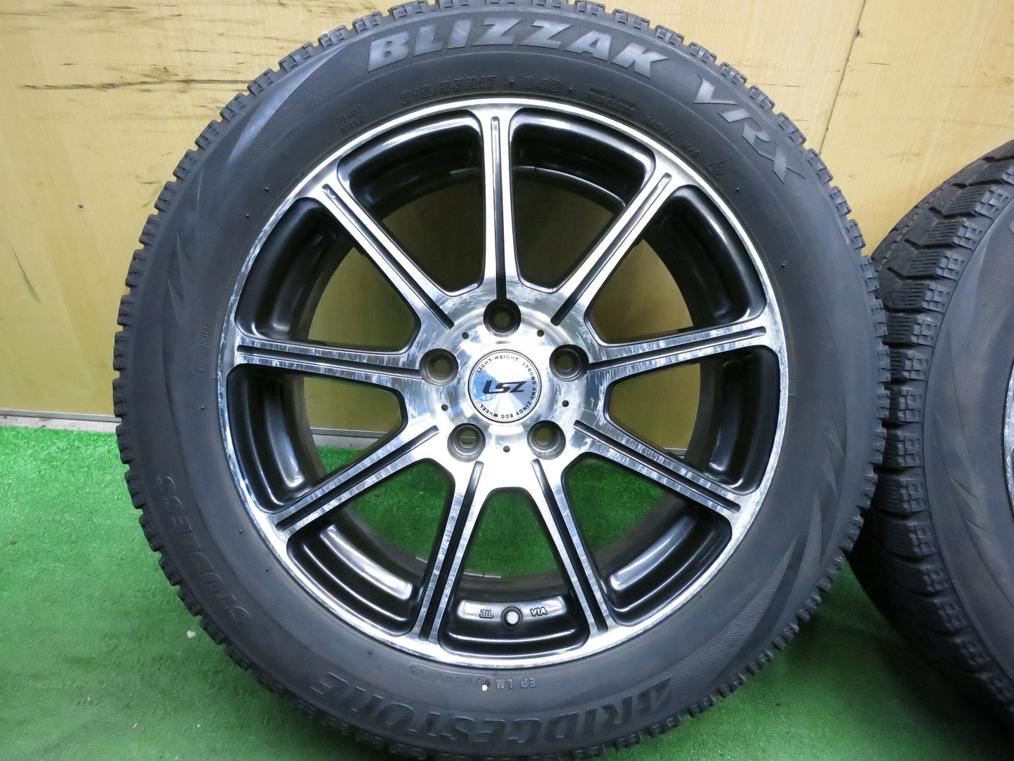 [送料無料]4本価格★スタッドレス 215/55R17 ブリヂストン ブリザック VRX LSZ 社外 アルミ 17インチ PCD114.3/5H★2121607Hス