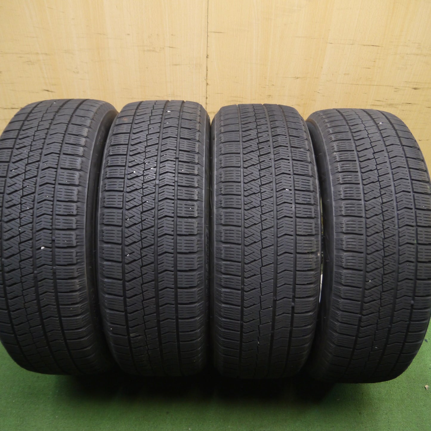 *送料無料* キレイ★スタッドレス 215/60R17 ブリヂストン ブリザック VRX2 TOPRUN トップラン 17インチ PCD114.3/5H★4022105Hス