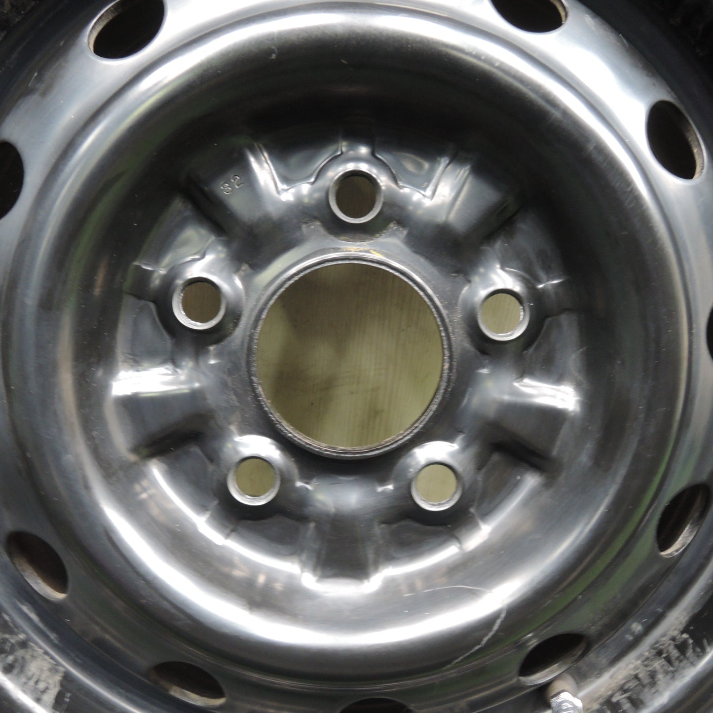 *送料無料* バリ溝！9.5分★マツダ ボンゴ 純正 スチール 185/80R14 97/95N ダンロップ SP175 14インチ PCD114.3/5H★4021711HAノ