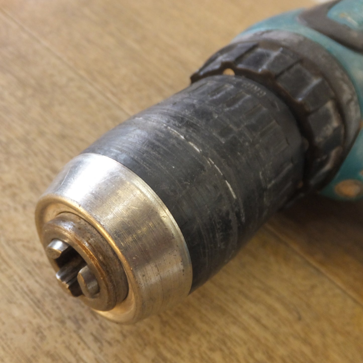 [送料無料]★マキタ makita 充電式ドライバドリル DF440D　バッテリ BL1430　充電器 DC18RC T　セット★