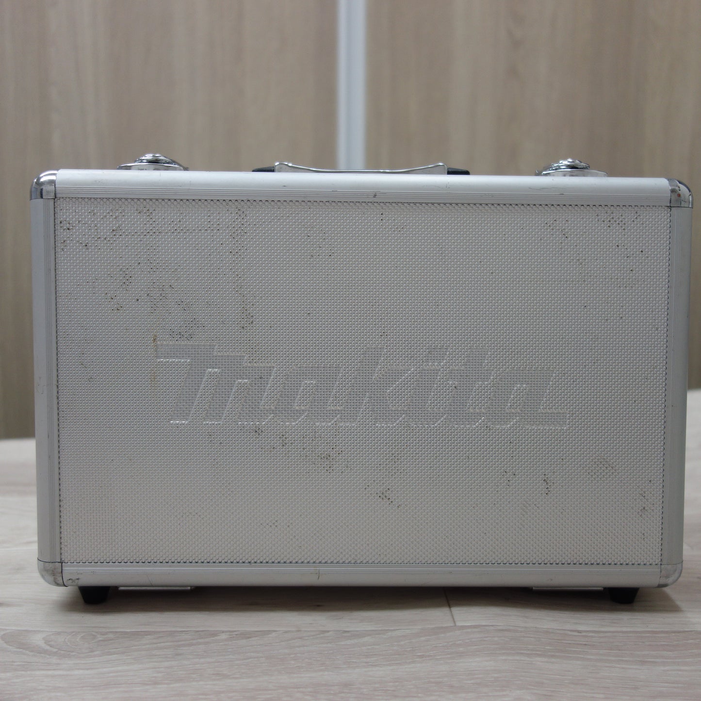 *送料無料*バッテリー2個付☆マキタ 充電式 ペン インパクトドライバ TD022DSHXB 電動 工具 充電器 DC07SB makita☆