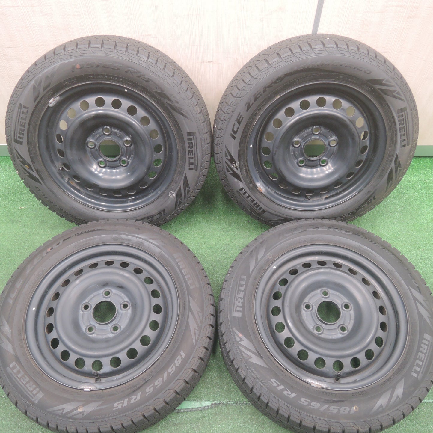 *送料無料*バリ溝！22年！9.5分★ホンダ フリード 純正 スチール 185/65R15 スタッドレス ピレリ ゼロ アイスアシンメトリコ PCD114.3/5H★3111810HAス