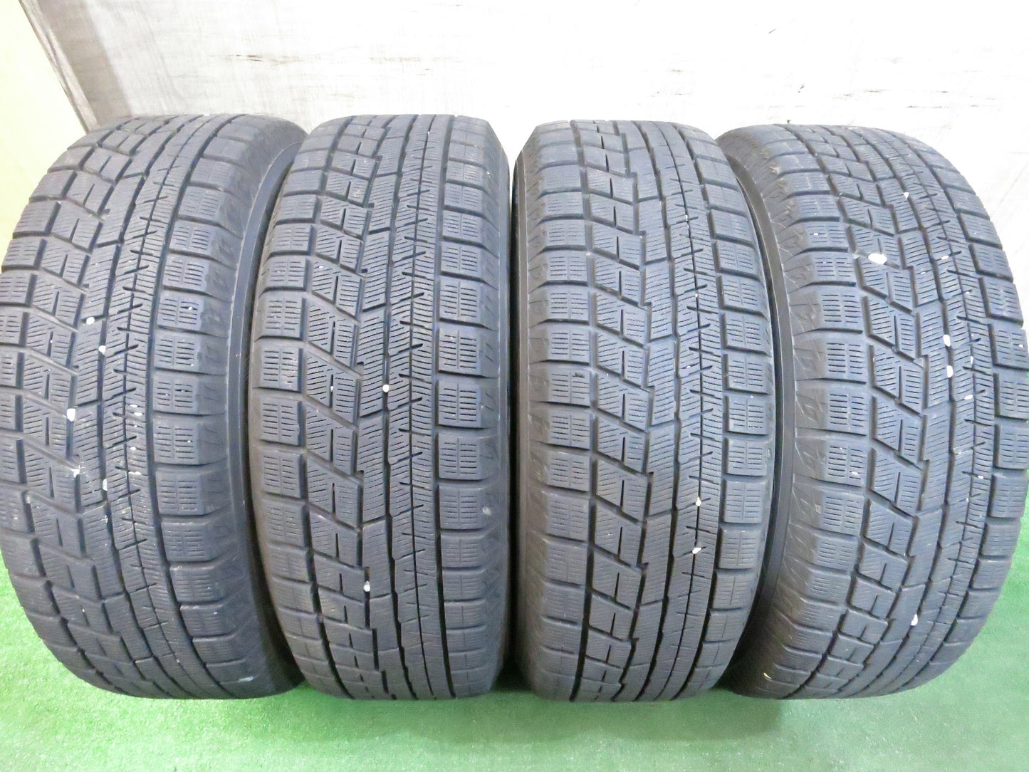 [送料無料]バリ溝！21年！キレイ！9.5分★スタッドレス 215/60R16 ヨコハマ アイスガード iG60 WAREN HOT STUFF ヴァーレン 16インチ PCD114.3/5H★3021511Hス