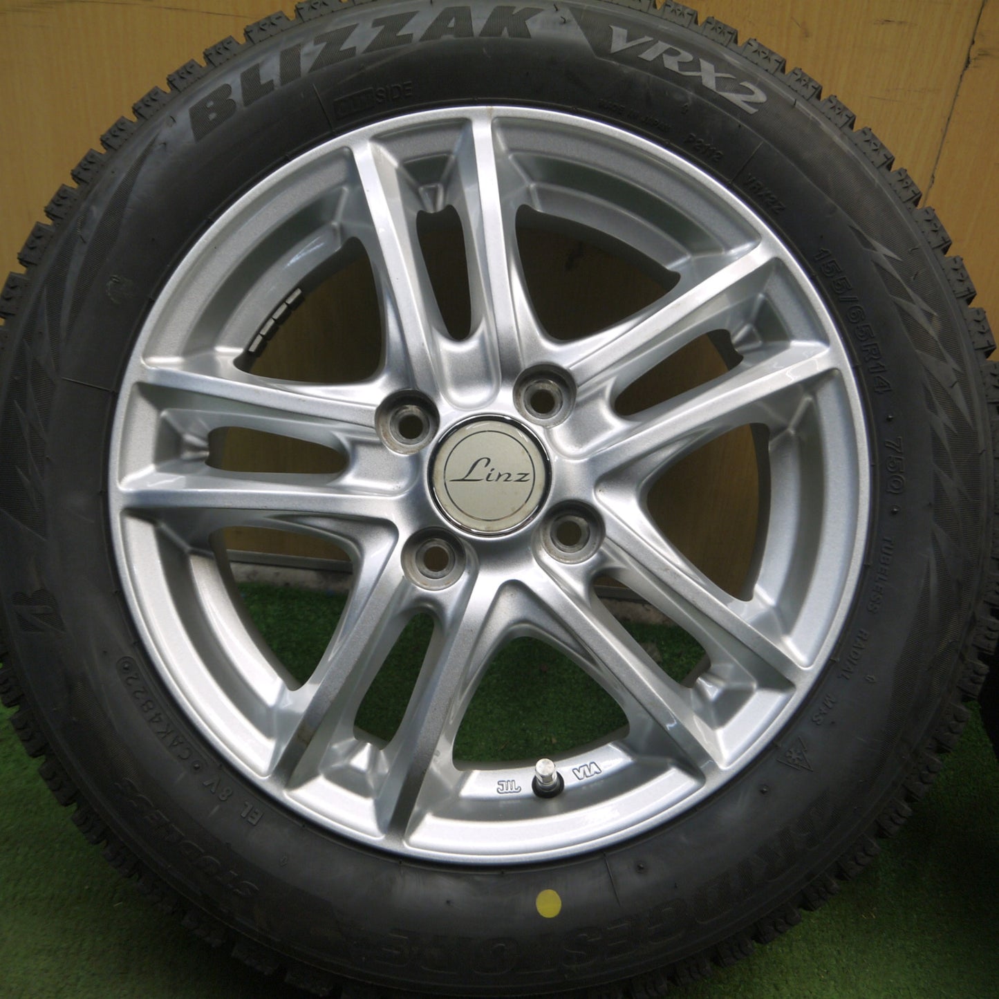 *送料無料* バリ溝！22年！キレイ！ほぼ10分★スタッドレス 155/65R14 ブリヂストン ブリザック VRX2 Linz 社外 アルミ 14インチ PCD100/4H★4021613Hス