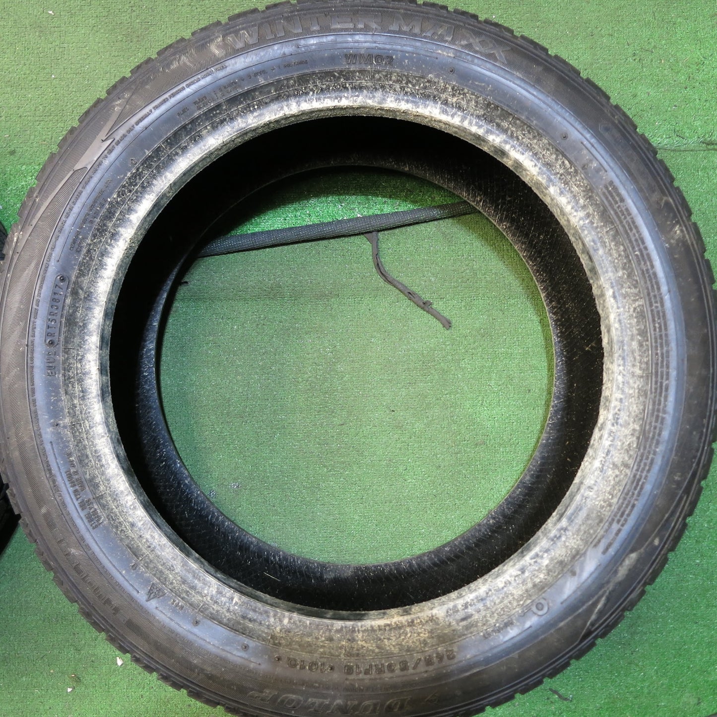 [送料無料]バリ溝！9.5分★スタッドレス 245/50R19 ダンロップ ウインターマックス WM02 ランフラット 19インチ レクサス 等★3051203Hスタ