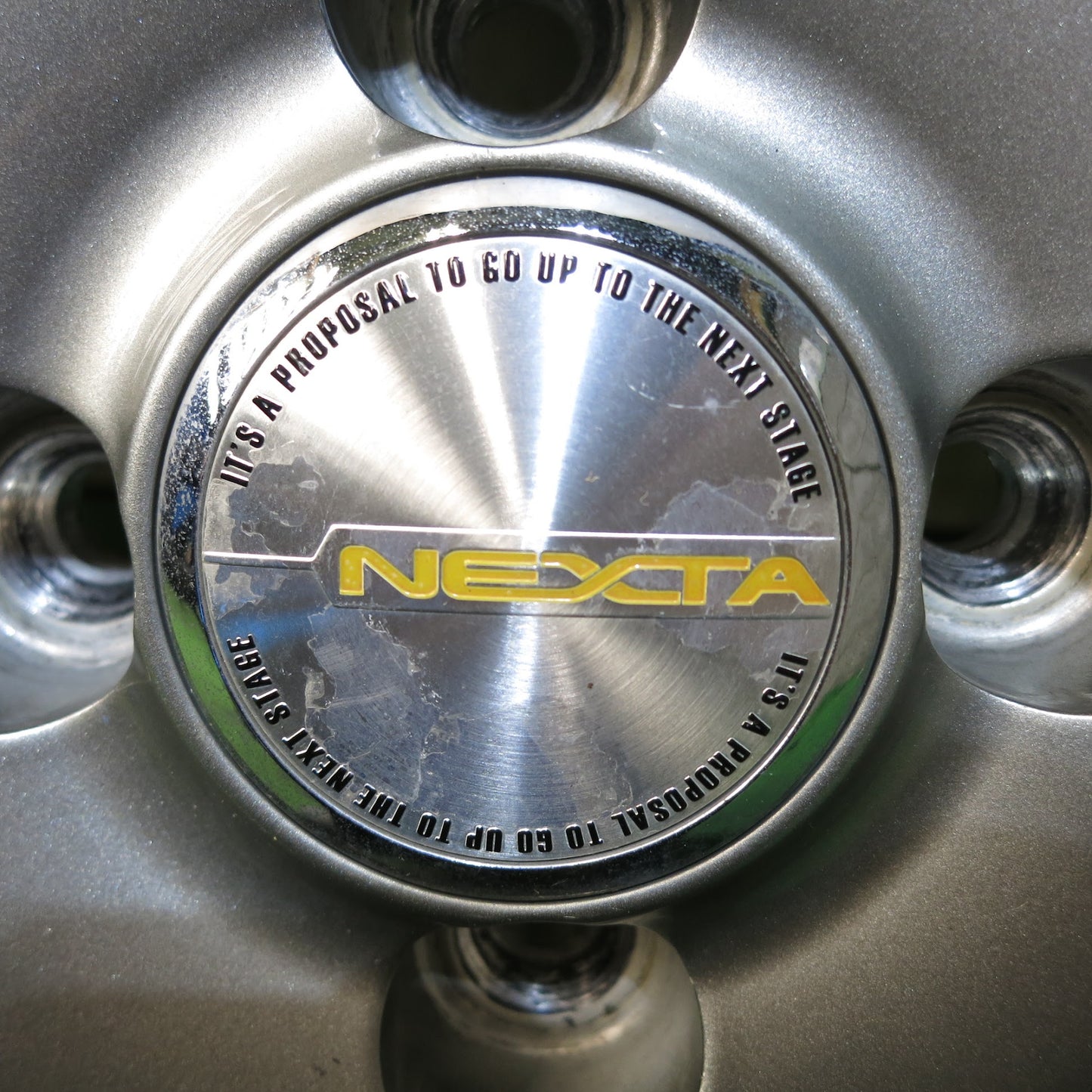 [送料無料]バリ溝！キレイ！9.5分以上★スタッドレス 165/80R13 94/93N トーヨー デルベックス 934 NEXTA ネクスタ 13インチ PCD100/4H★3061402Hス