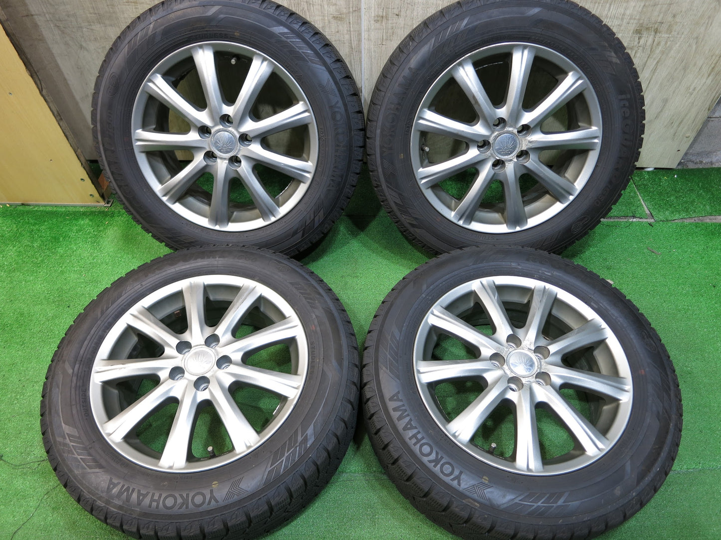 [送料無料]バリ溝！18年！9.5分★スタッドレス 205/60R16 ヨコハマ アイスガード iG60 STYTZ 社外 アルミ 16インチ PCD100/5H★2101806Hス