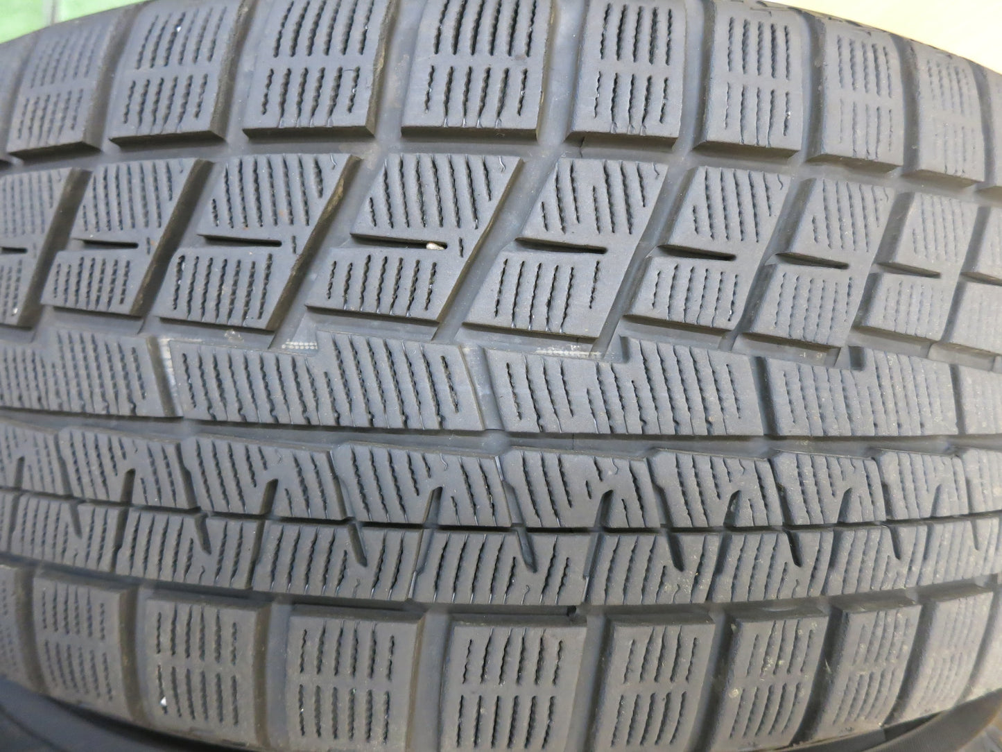 [送料無料]バリ溝！19年！キレイ！9.5分★アウディ 等 Team Sparco 225/50R17 スタッドレス ヨコハマ アイスガード iG60 チームスパルコ PCD112/5H★2112104Hス
