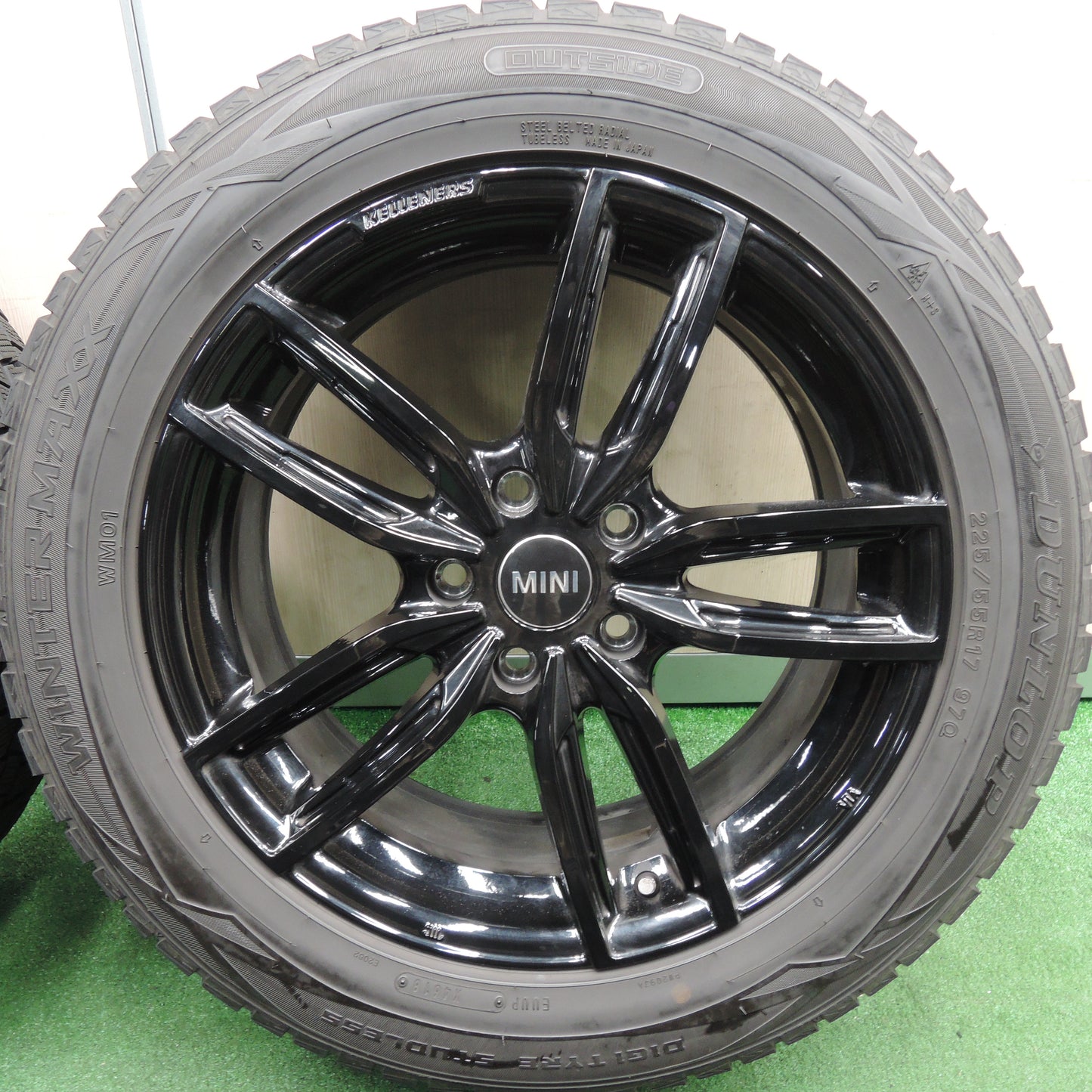 *送料無料*バリ溝！キレイ！8.5分★ミニ 等 KELLENERS 225/55R17 スタッドレス ダンロップ ウィンターマックス WM01 ケレナーズ 17インチ PCD112/5H★4010601HAス
