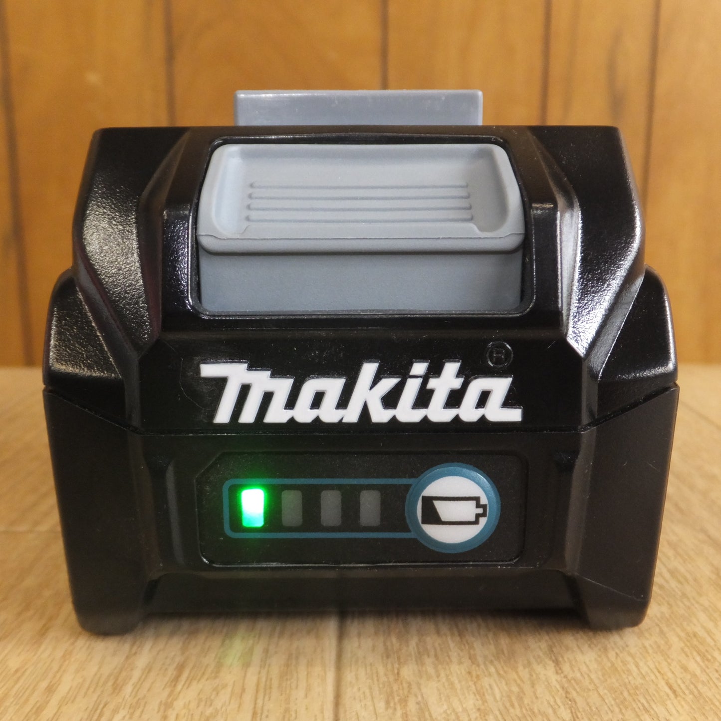 [送料無料] 美品★マキタ makita Li-ion バッテリ BL4025　DC36V 2.5Ah　DC40V(max) 90Wh(2)★