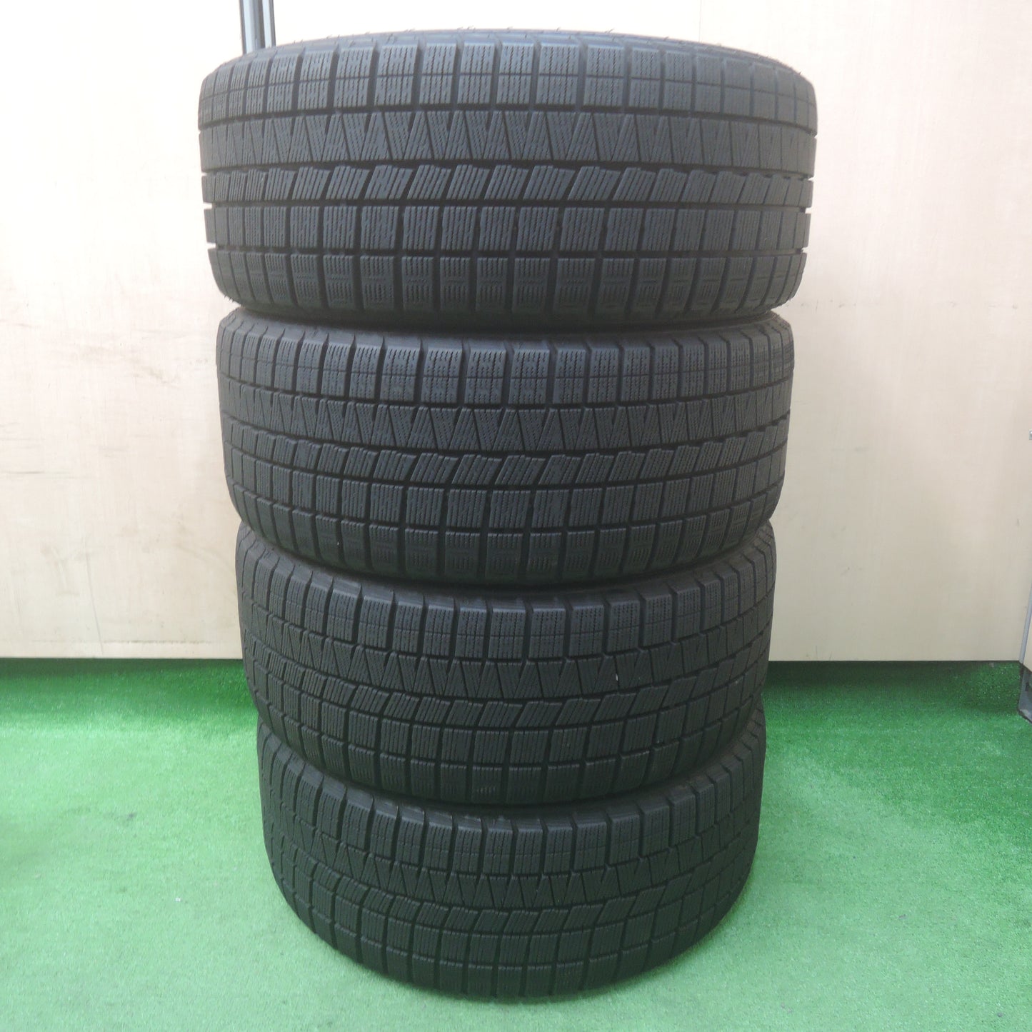 *送料無料*バリ溝！20年！キレイ！9.5分★スタッドレス 245/40R18 ナンカン CORSAFA Verthandi ヴェルザンディ 18インチ PCD114.3/5H★3122707SYス